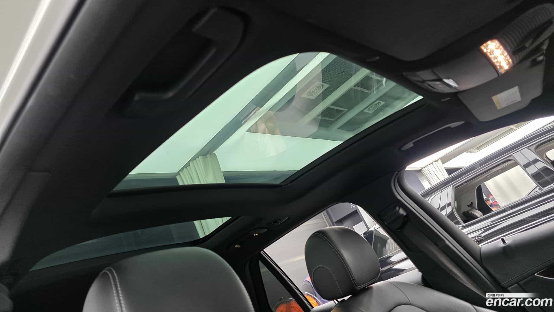 GLC-Class Mercedes-Benz 2020.2-OPTION-020