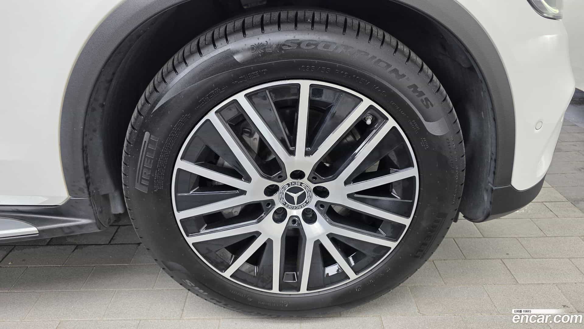 GLC-Class Mercedes-Benz 2020.2-OUTER-031