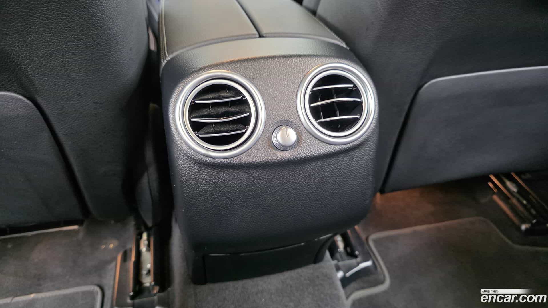 GLC-Class Mercedes-Benz 2020.2-OPTION-045
