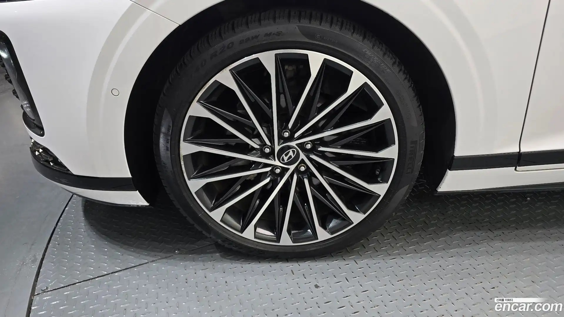 Grandeur Hyundai 2023.9-OUTER-005