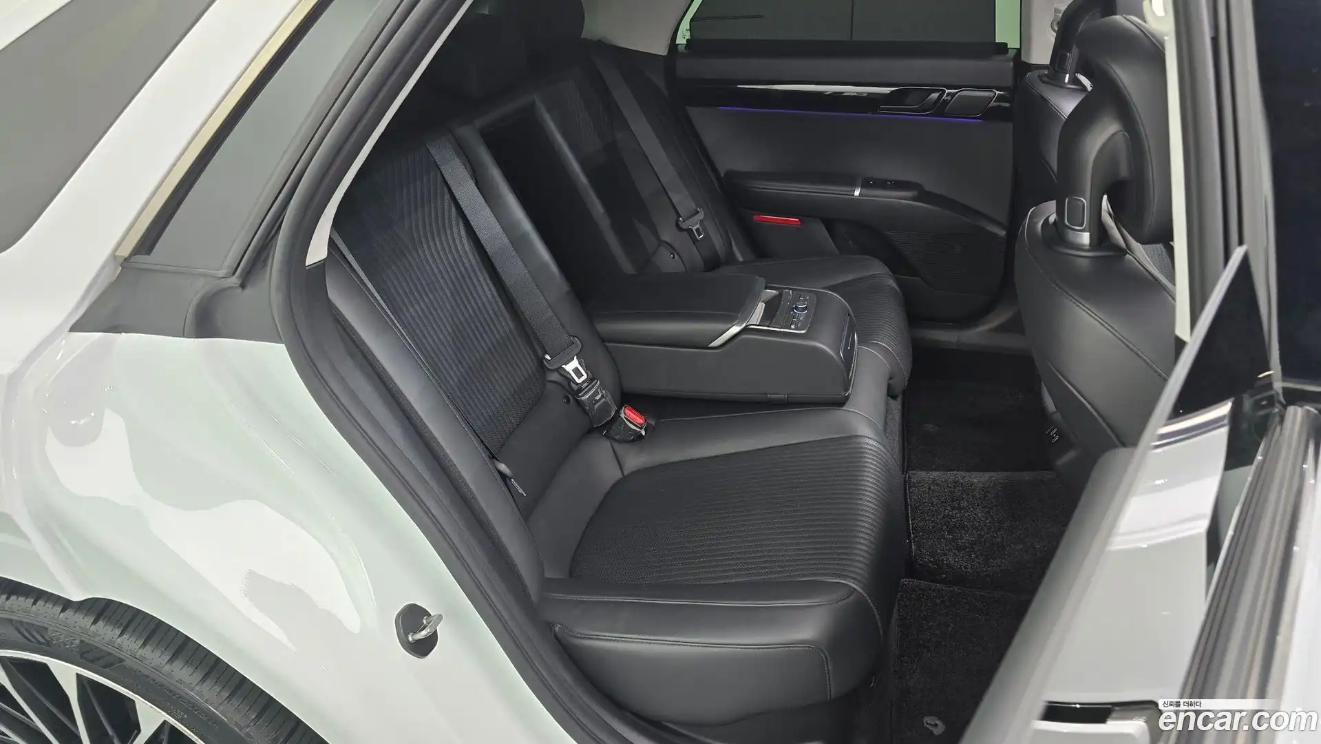 Grandeur Hyundai 2023.9-OPTION-015