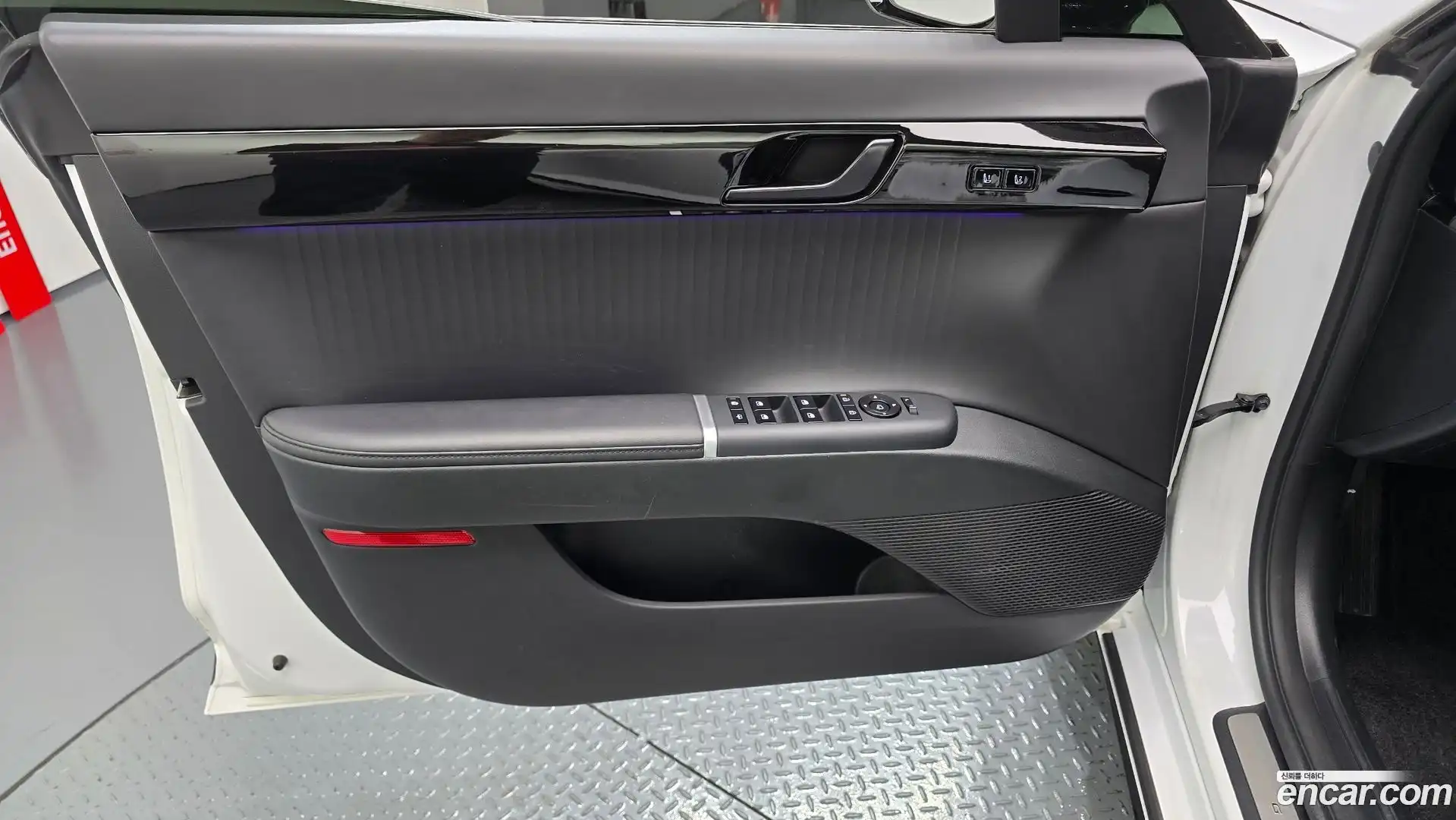 Grandeur Hyundai 2023.9-INNER-034