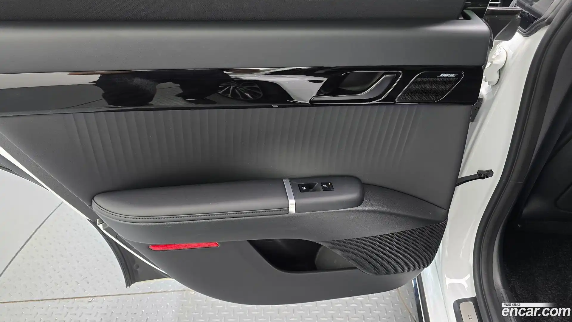 Grandeur Hyundai 2023.9-INNER-035