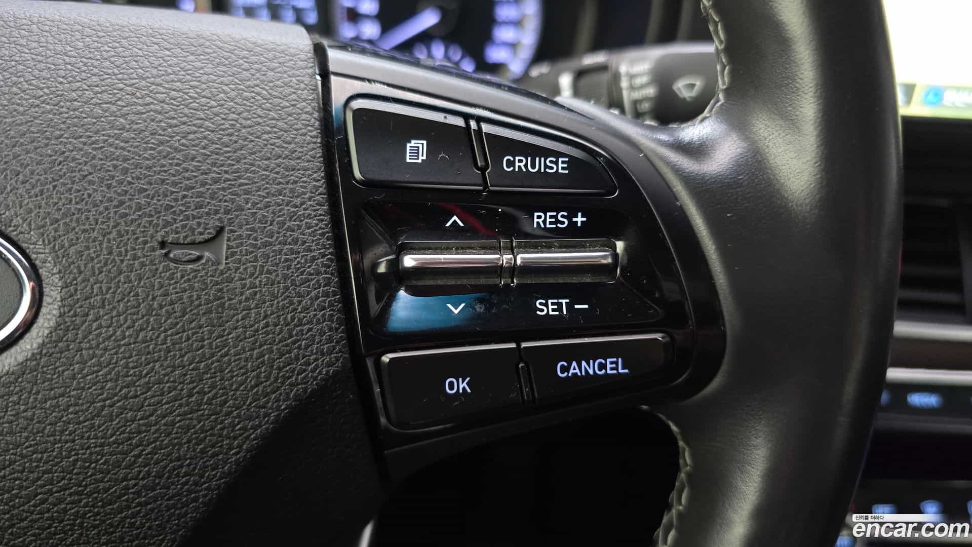 Grandeur Hyundai 2019.4-OPTION-022