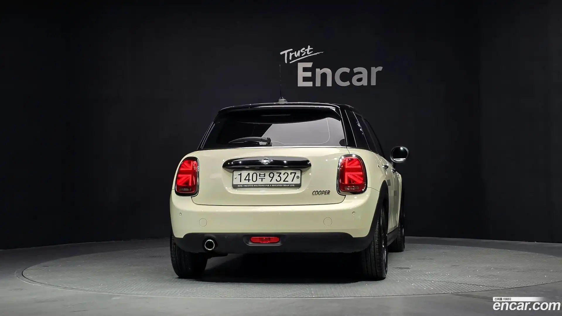 Cooper Mini 2020.4-OUTER-004