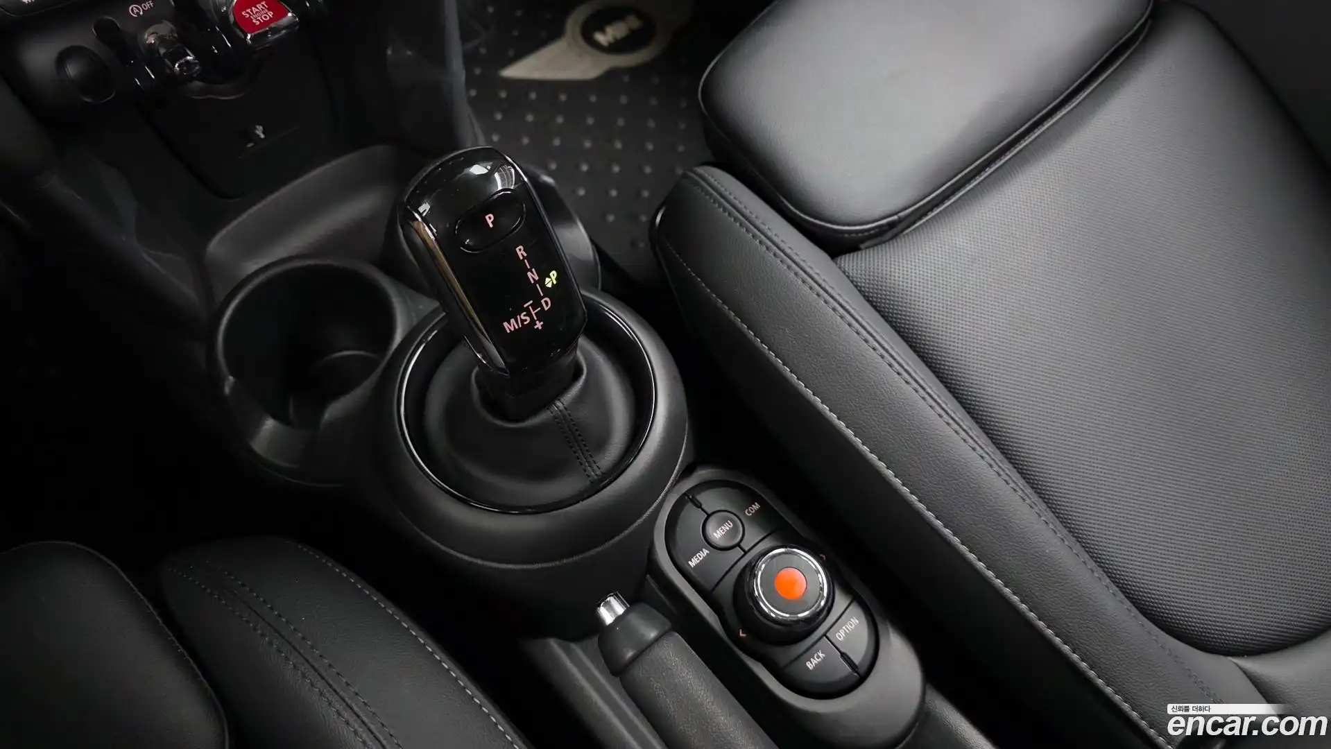 Cooper Mini 2020.4-INNER-009