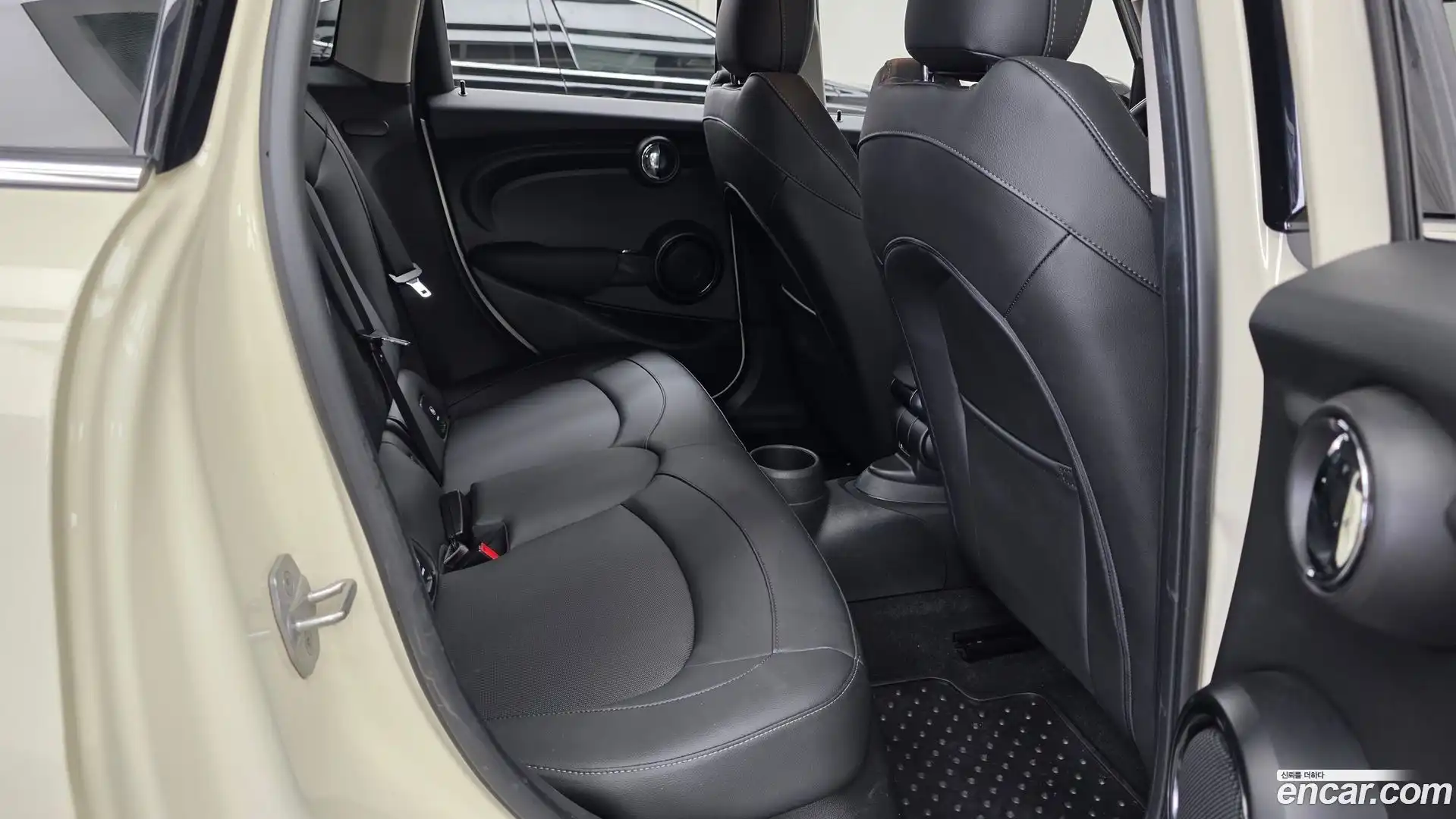 Cooper Mini 2020.4-OPTION-015