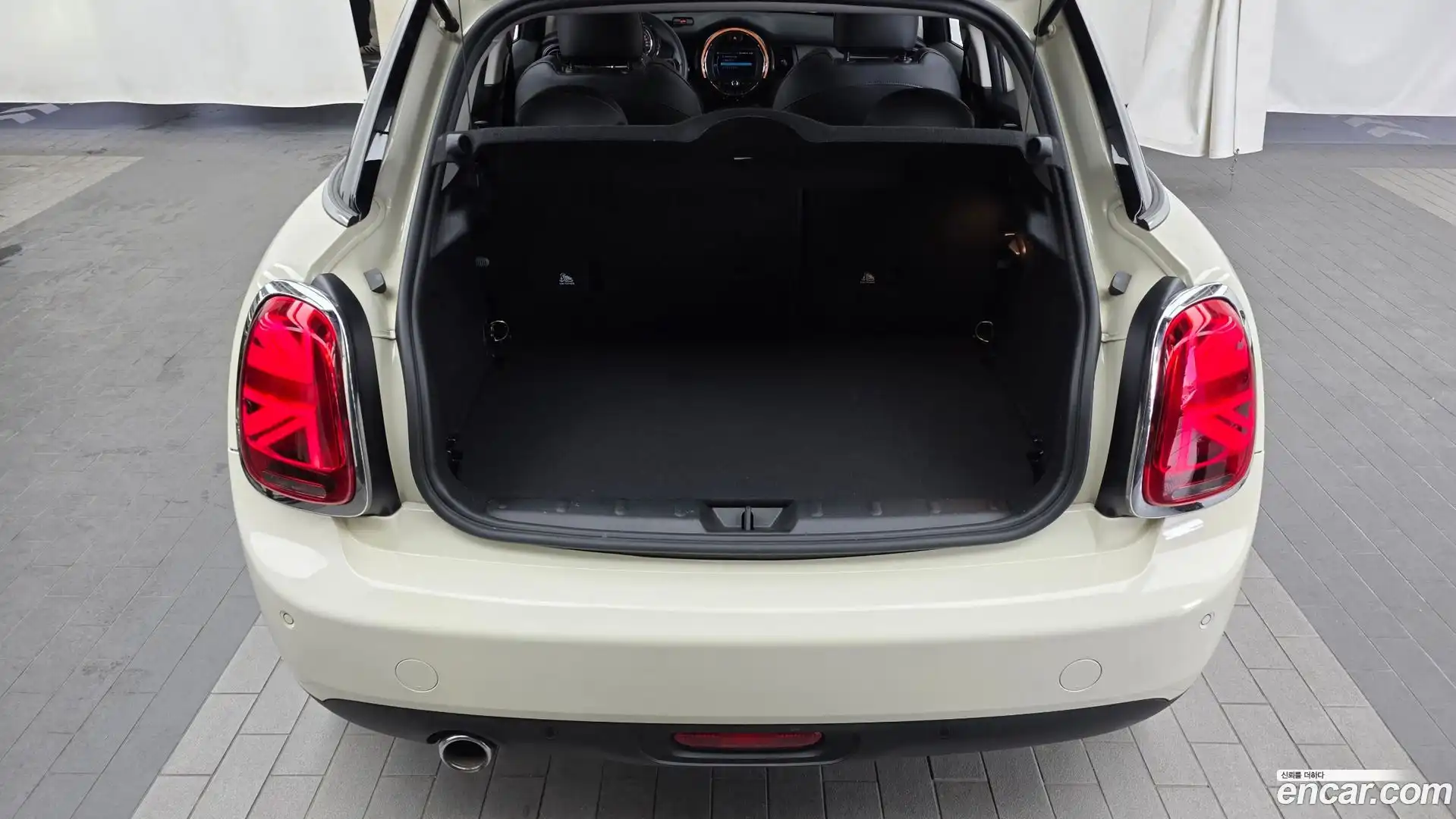 Cooper Mini 2020.4-OPTION-024