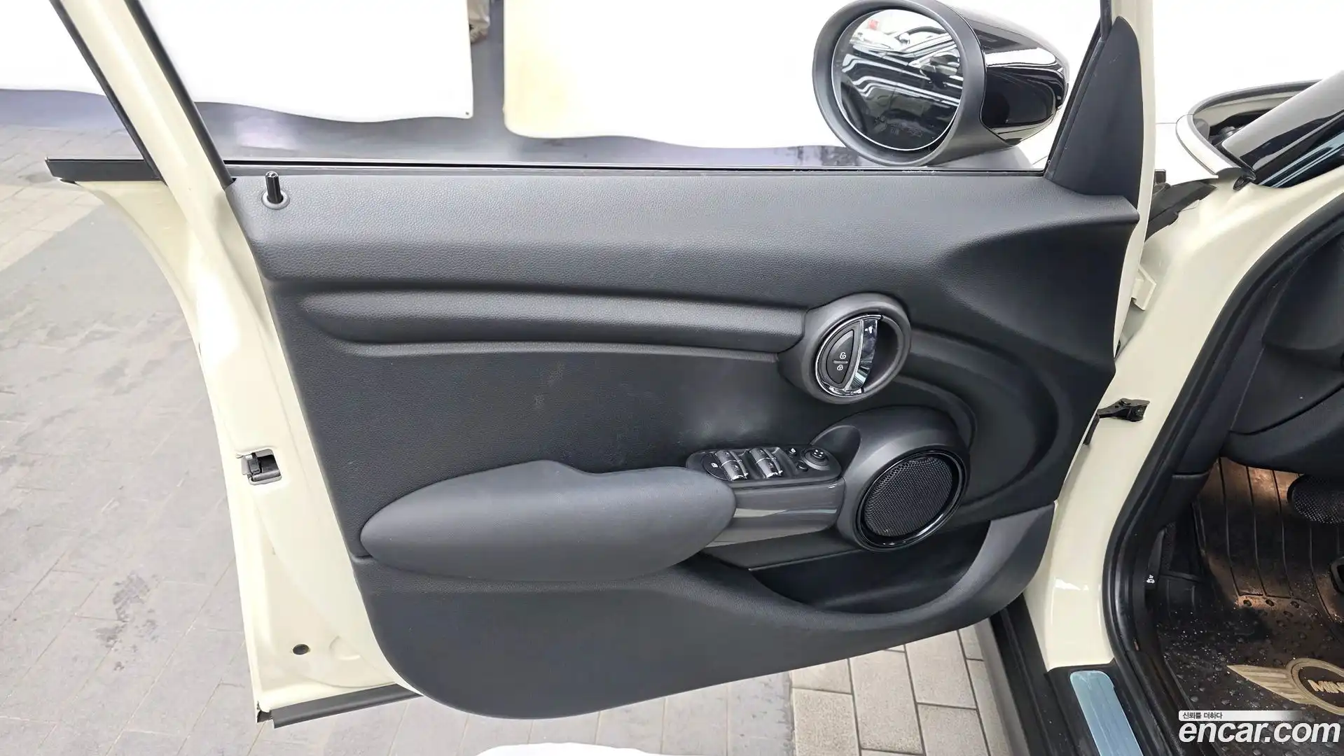 Cooper Mini 2020.4-INNER-034