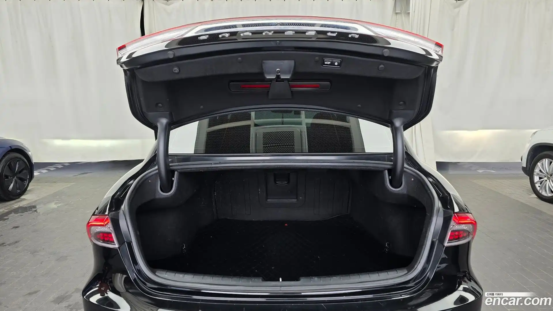 Grandeur Hyundai 2021.0-OPTION-024