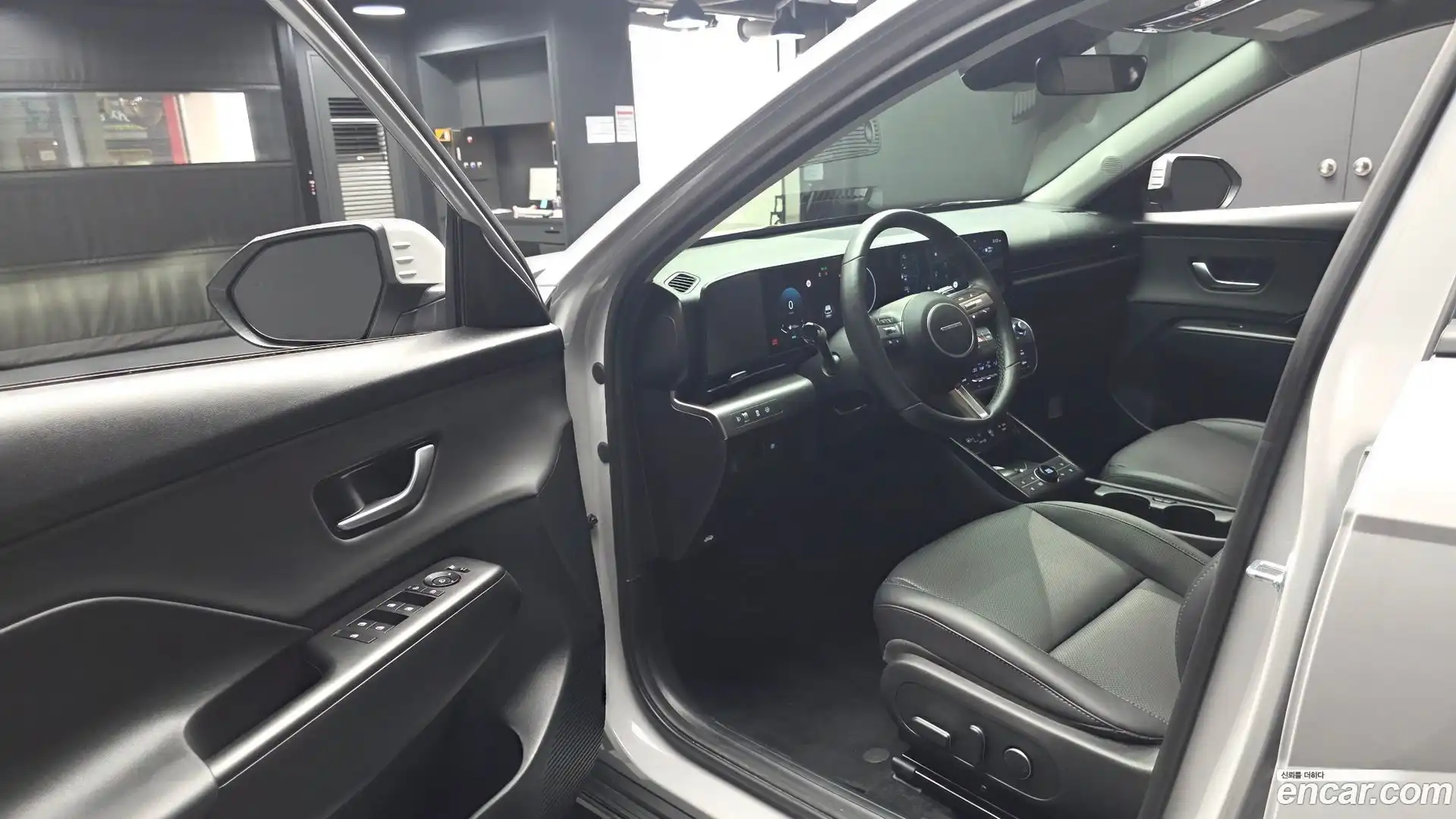 Kona Hyundai 2025.5-INNER-010