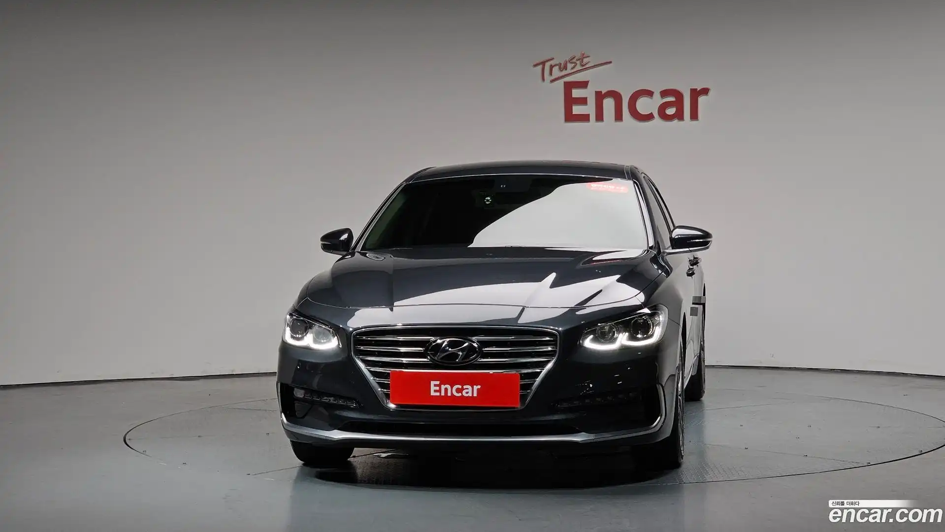 Grandeur Hyundai 2017.9-OUTER-003