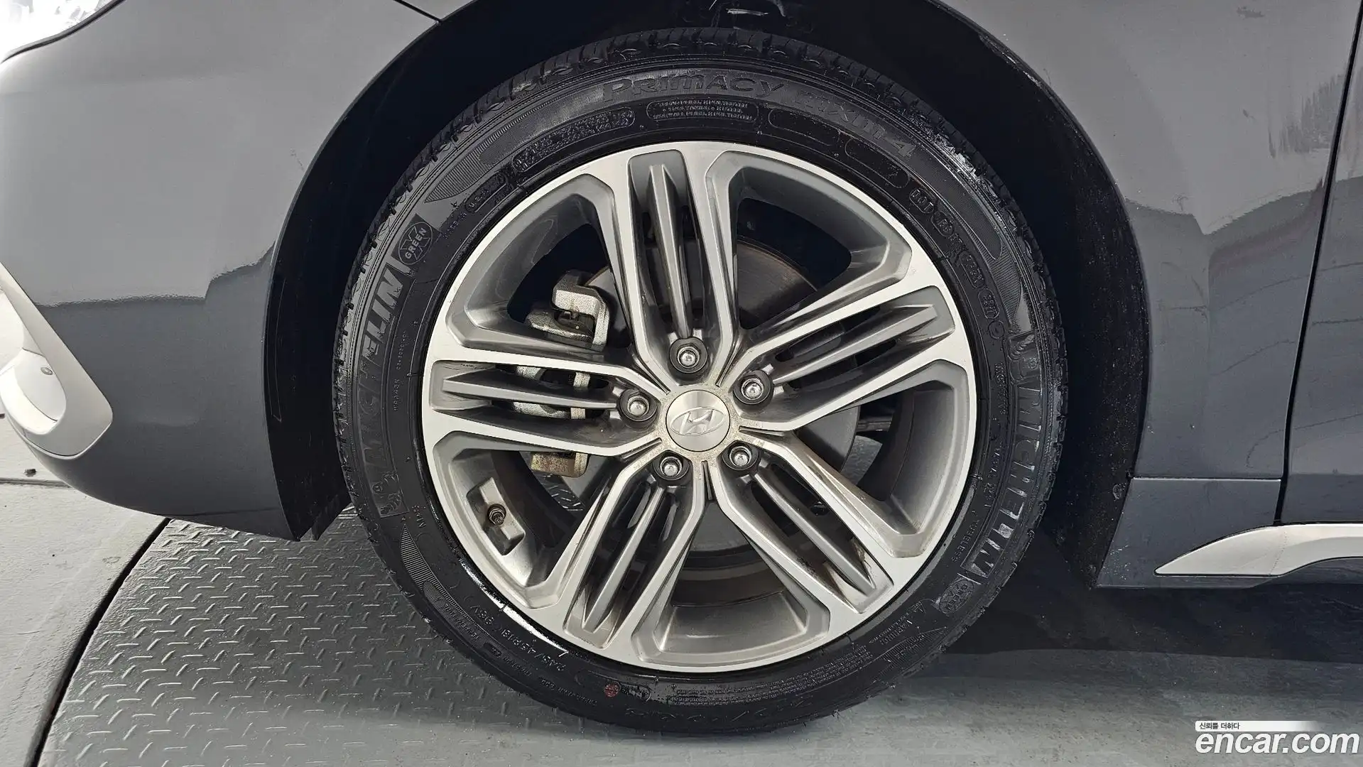 Grandeur Hyundai 2017.9-OUTER-005