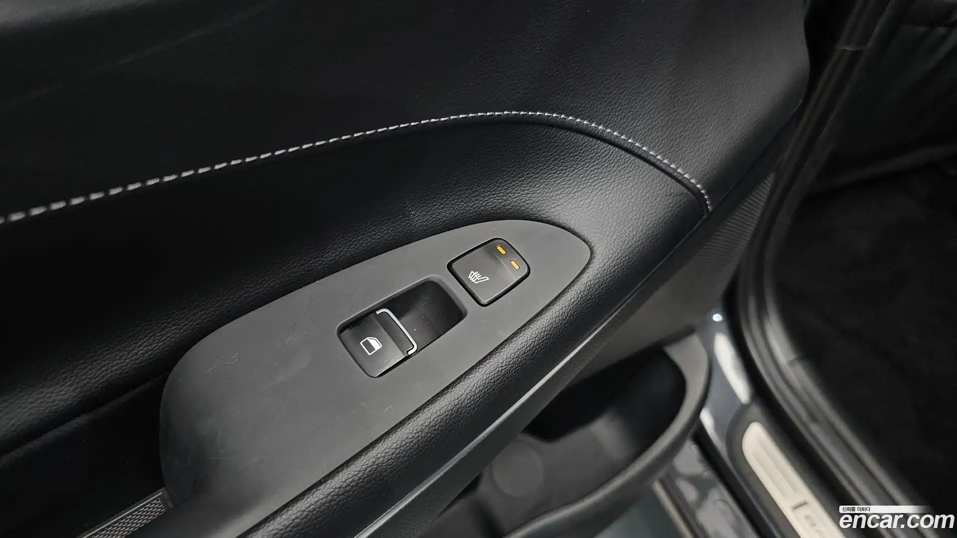 Grandeur Hyundai 2017.9-OPTION-023