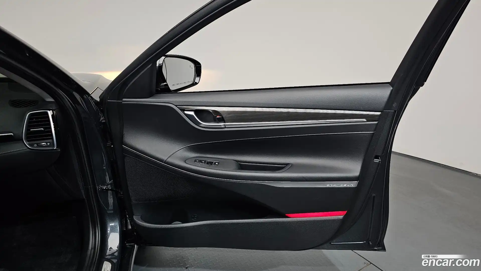 Grandeur Hyundai 2017.9-INNER-034