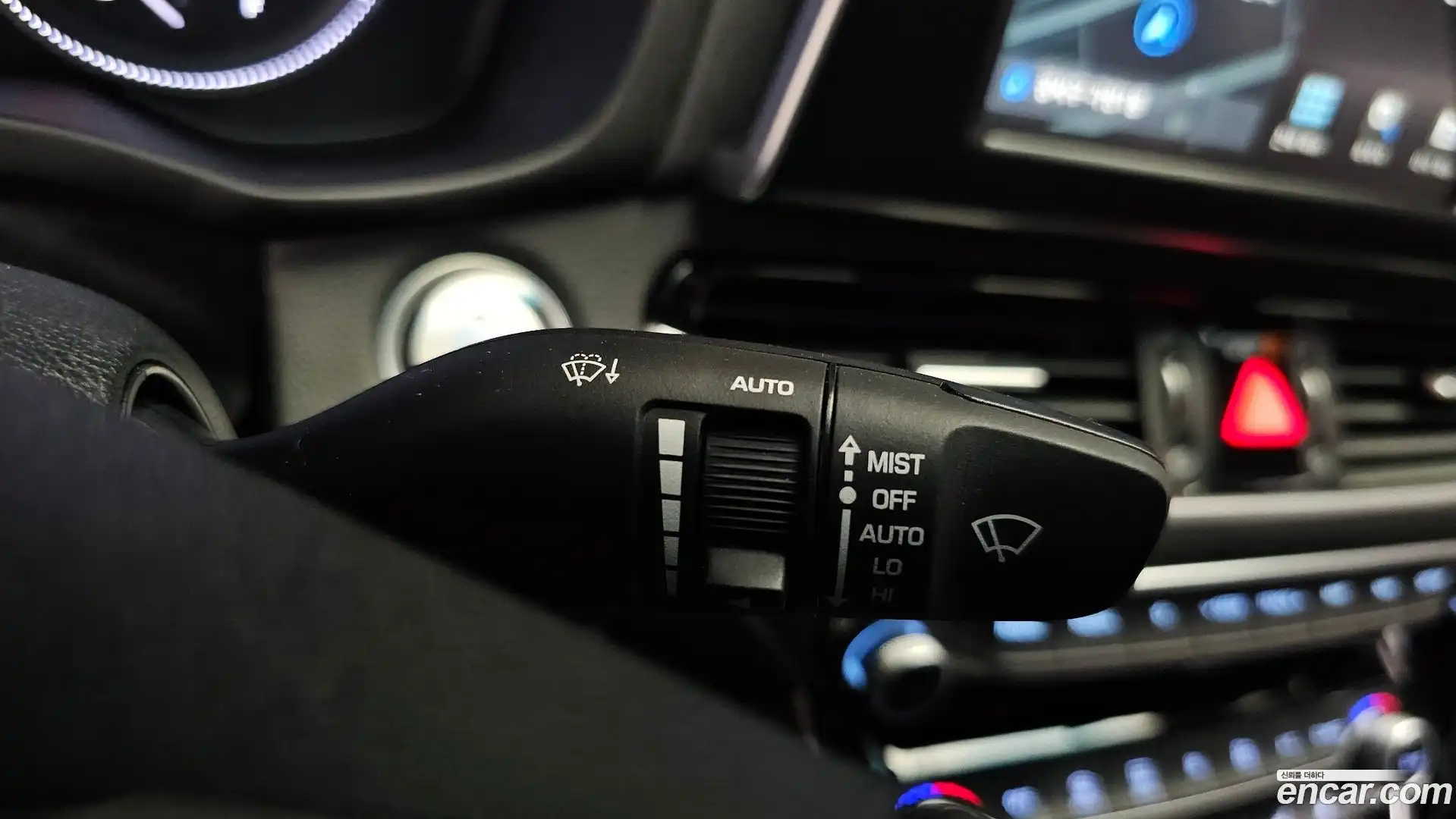 Grandeur Hyundai 2017.9-OPTION-041