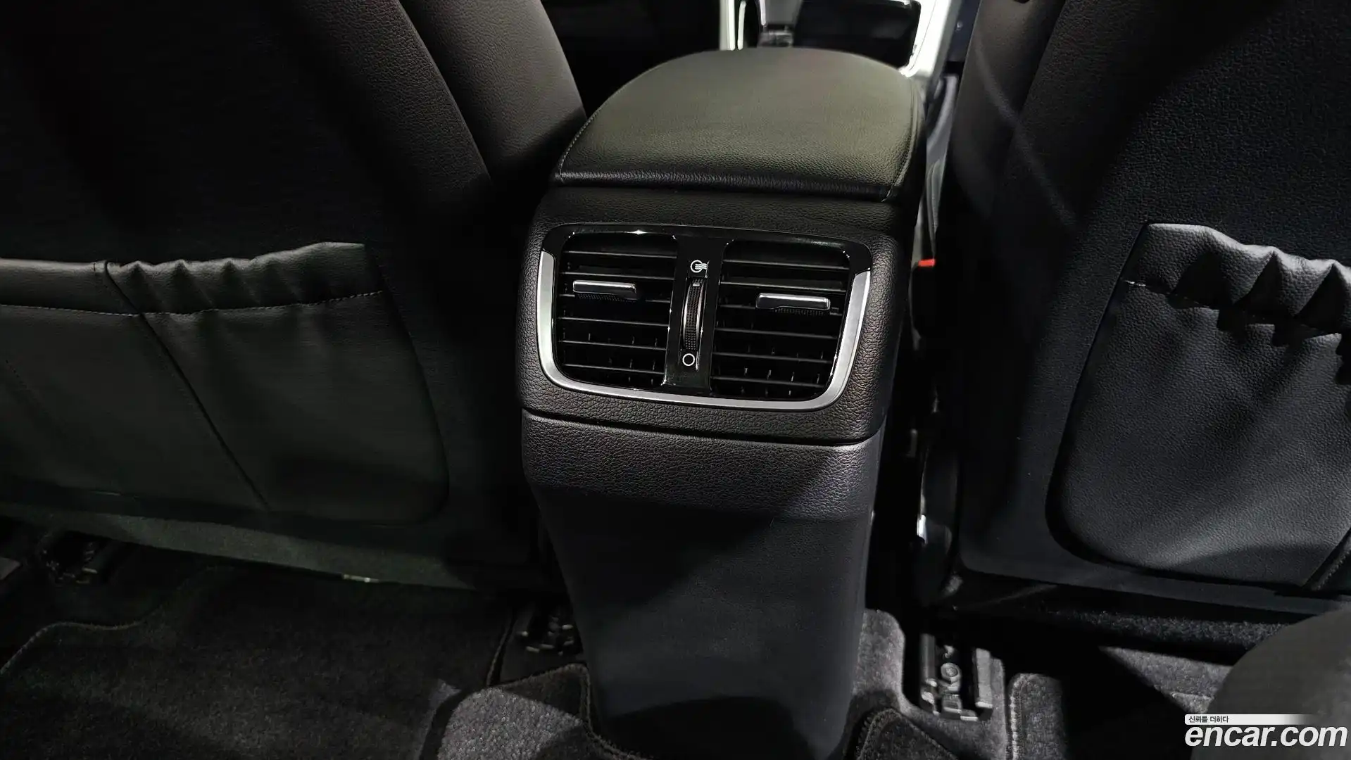 Grandeur Hyundai 2017.9-OPTION-044
