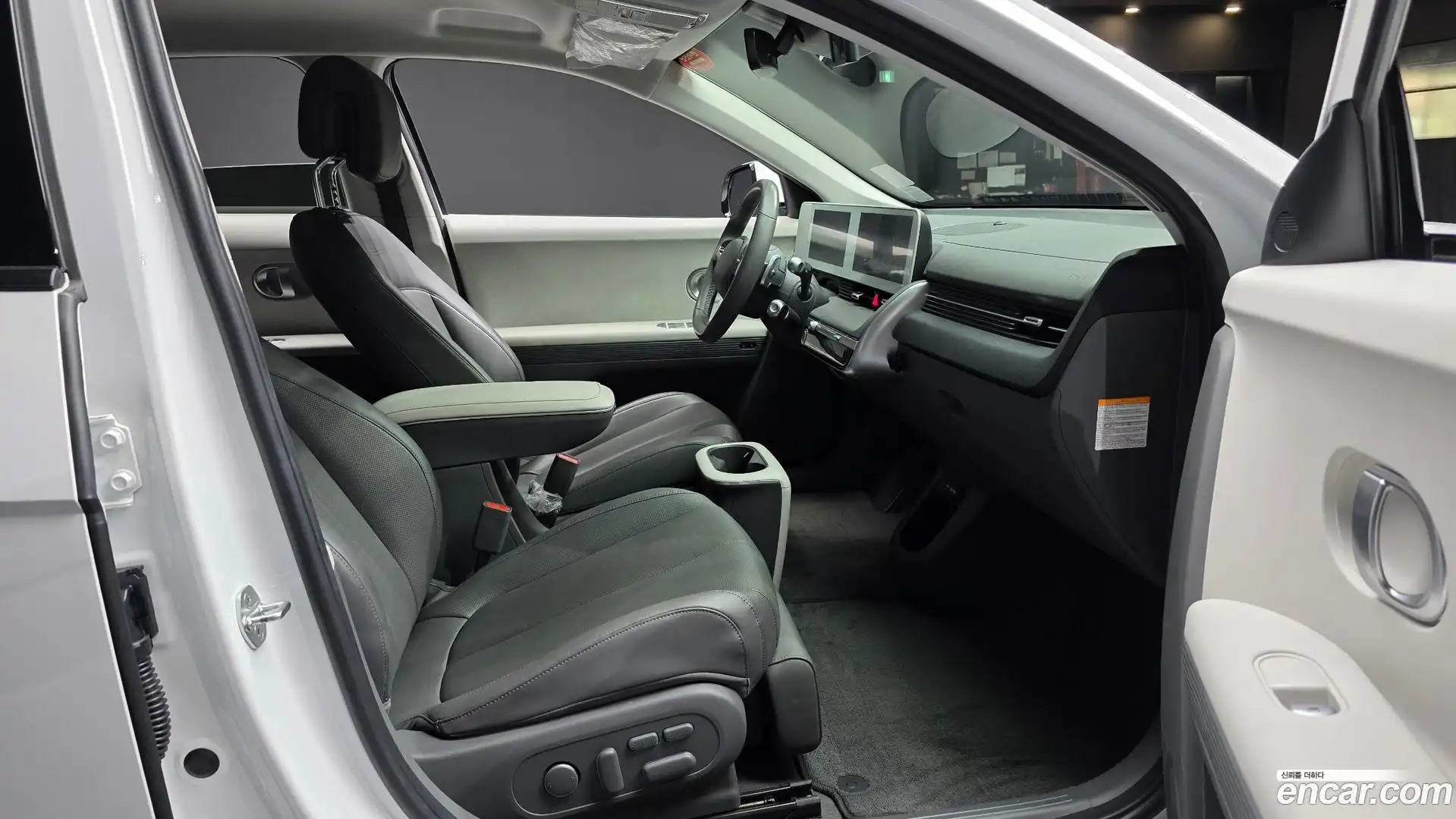 Ioniq5 Hyundai 2021.8-INNER-036