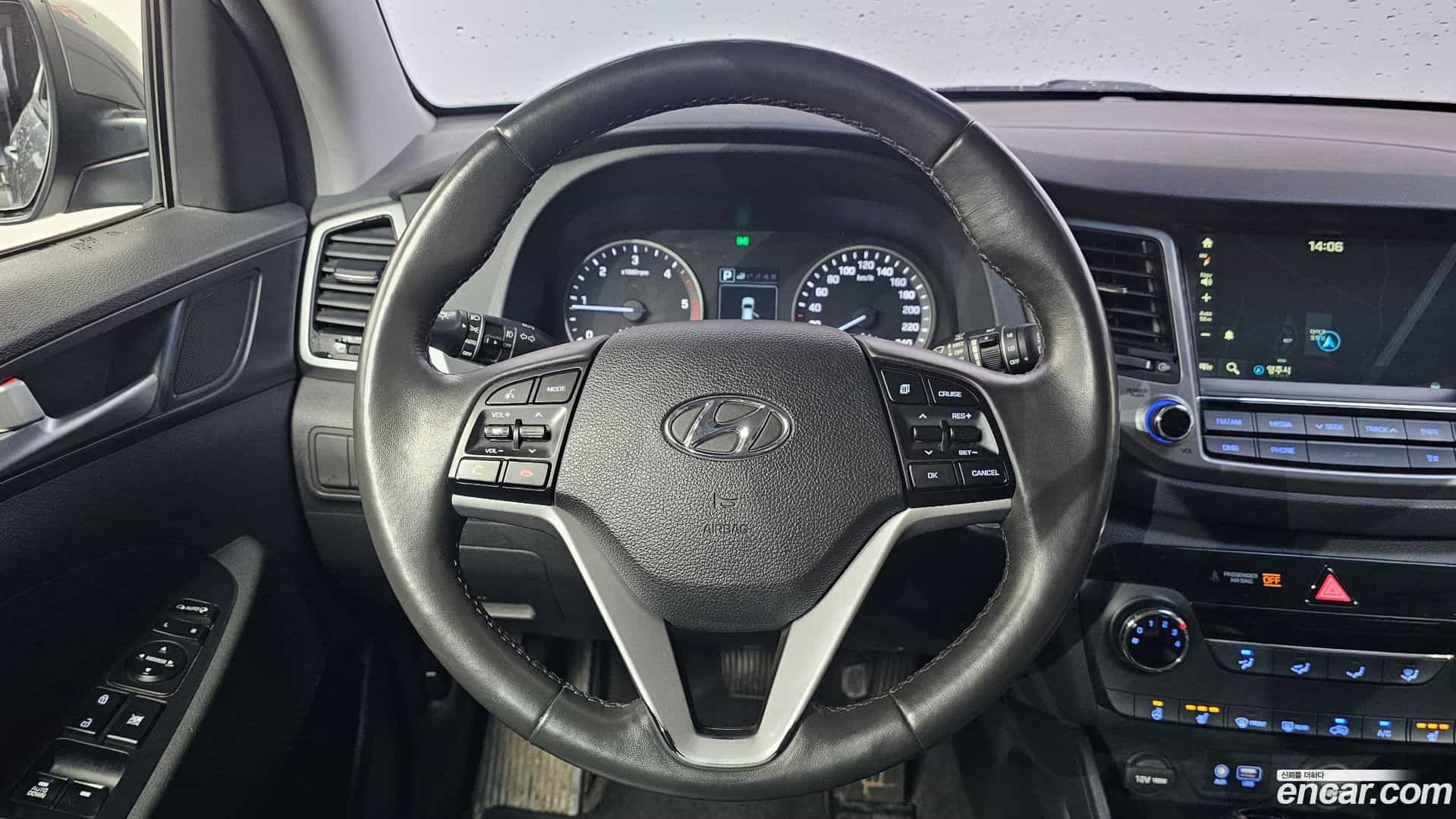 Tucson Hyundai 2016.9-OPTION-017