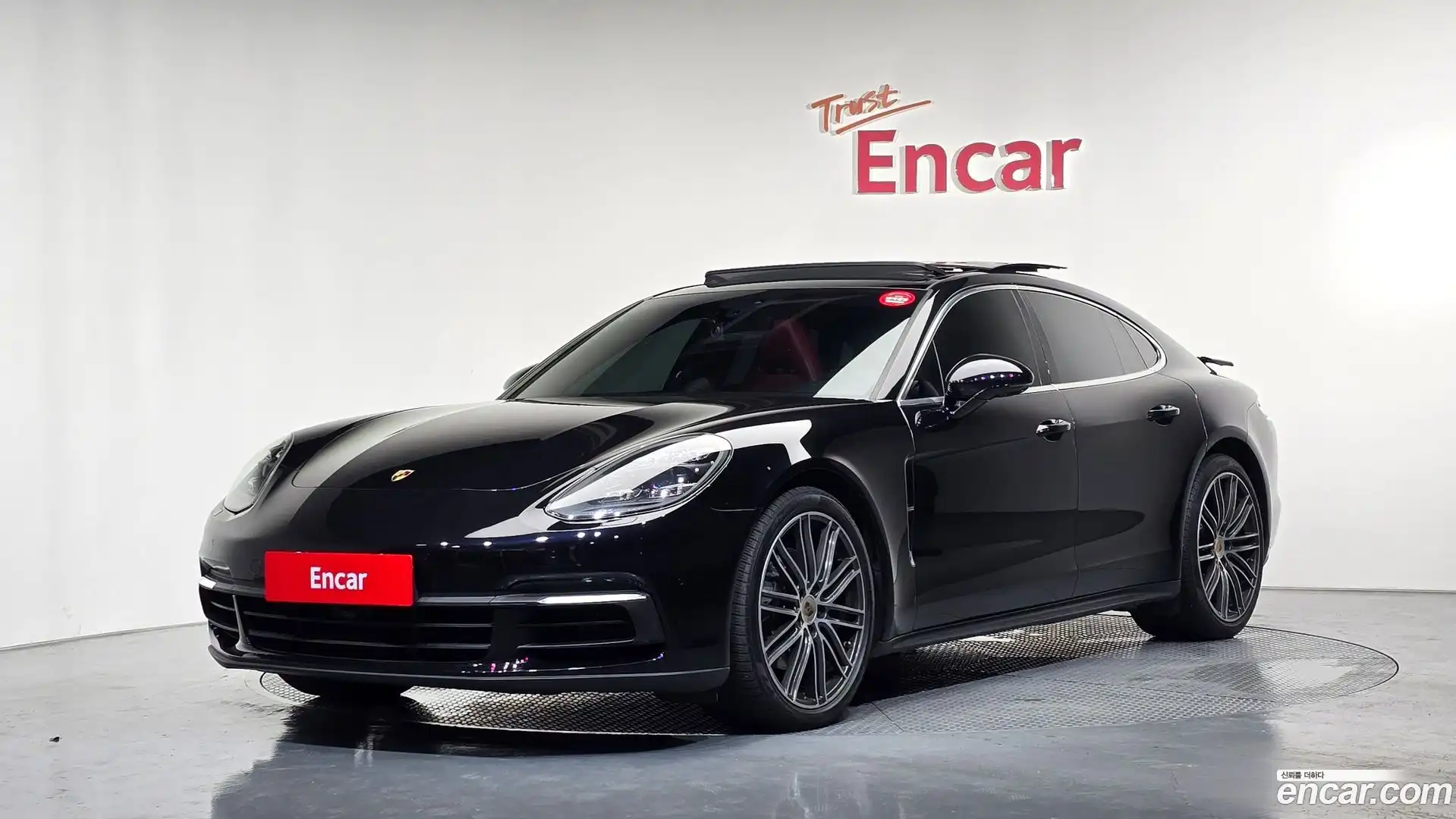Panamera Porsche 2018.2-OUTER-001