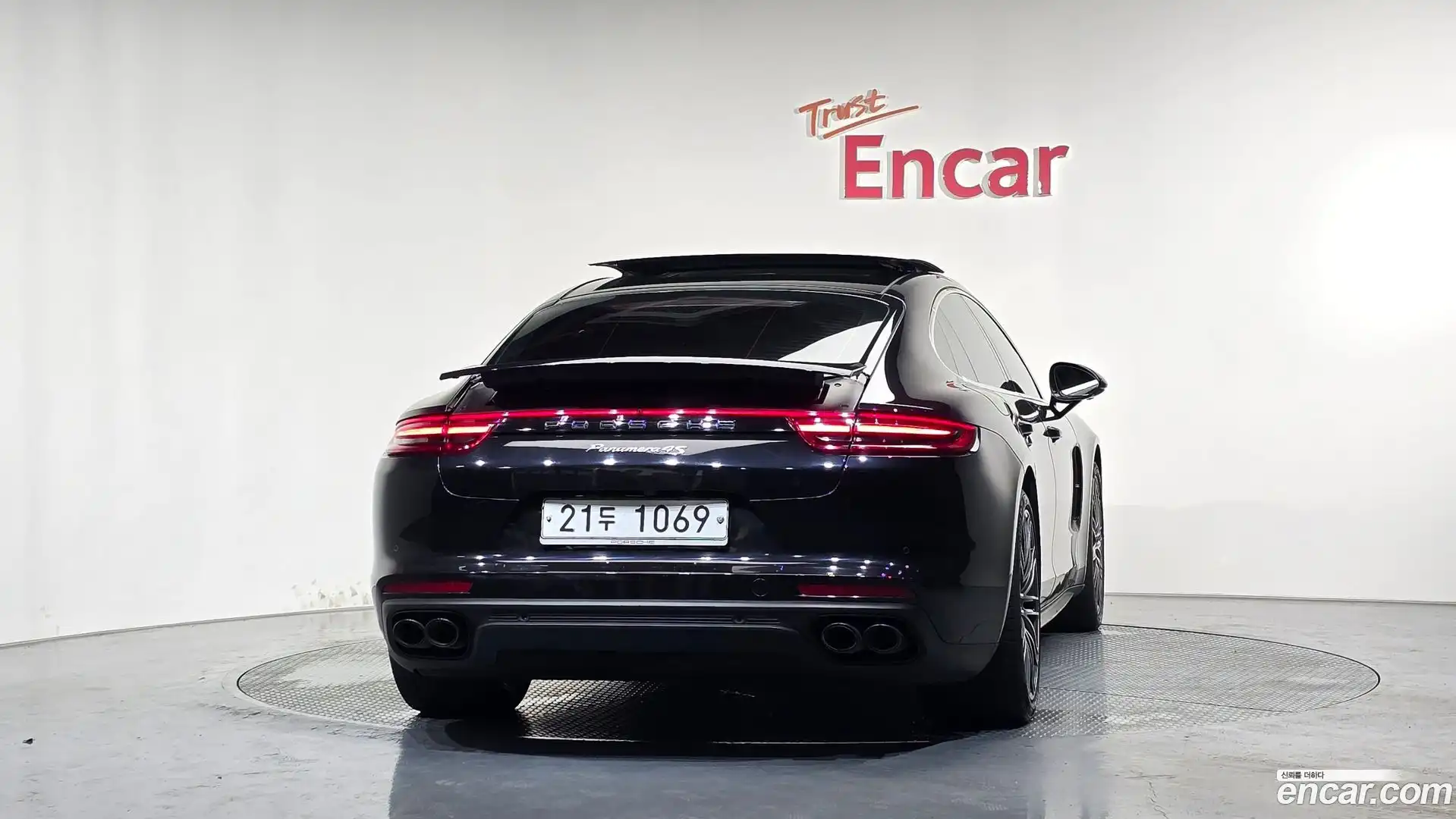Panamera Porsche 2018.2-OUTER-004