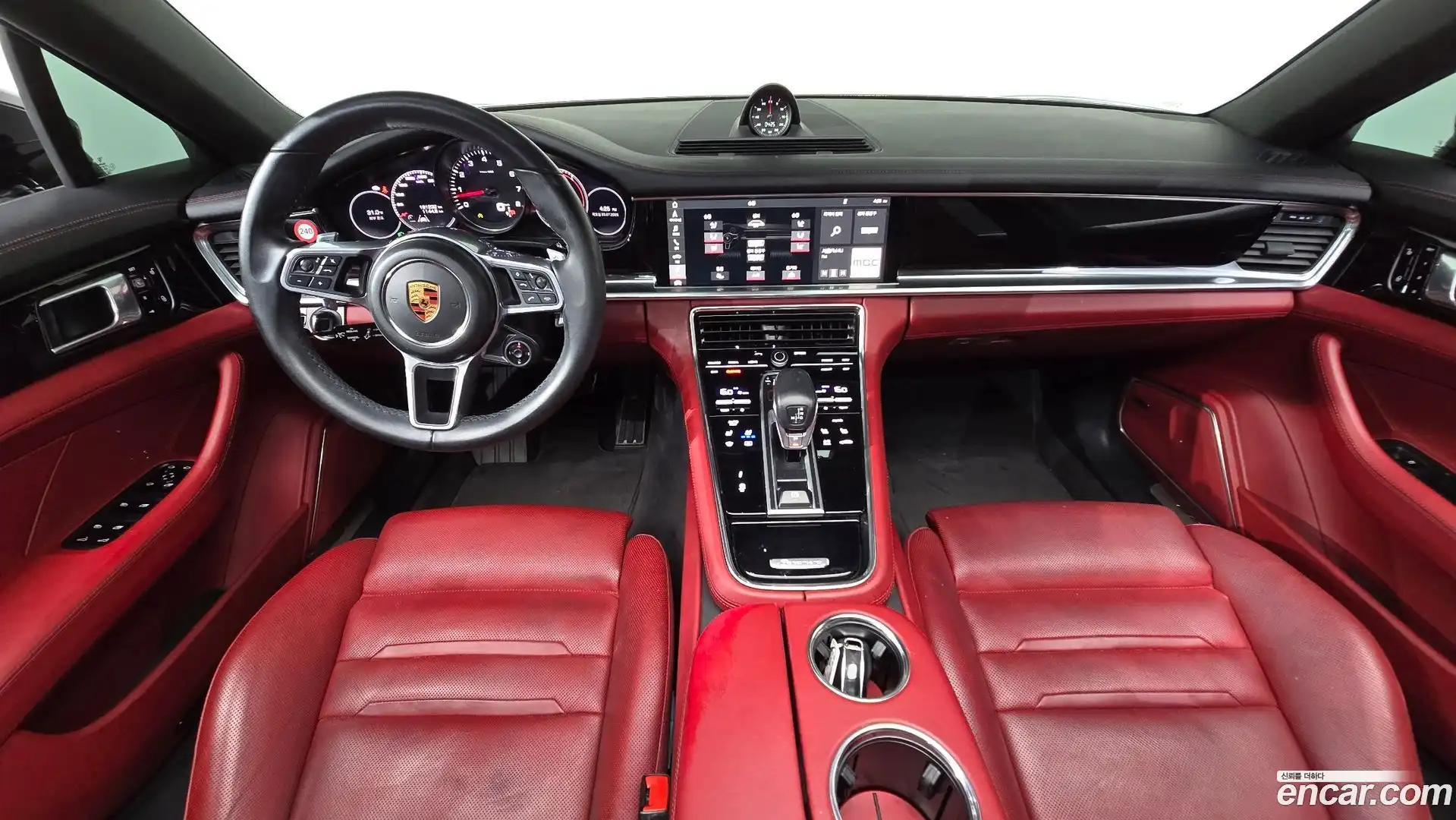 Panamera Porsche 2018.2-INNER-007