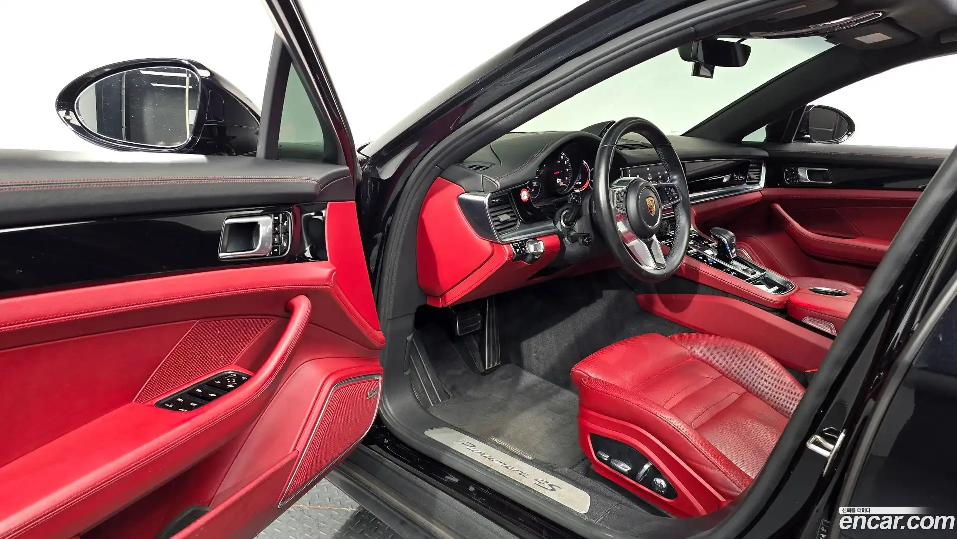 Panamera Porsche 2018.2-INNER-010