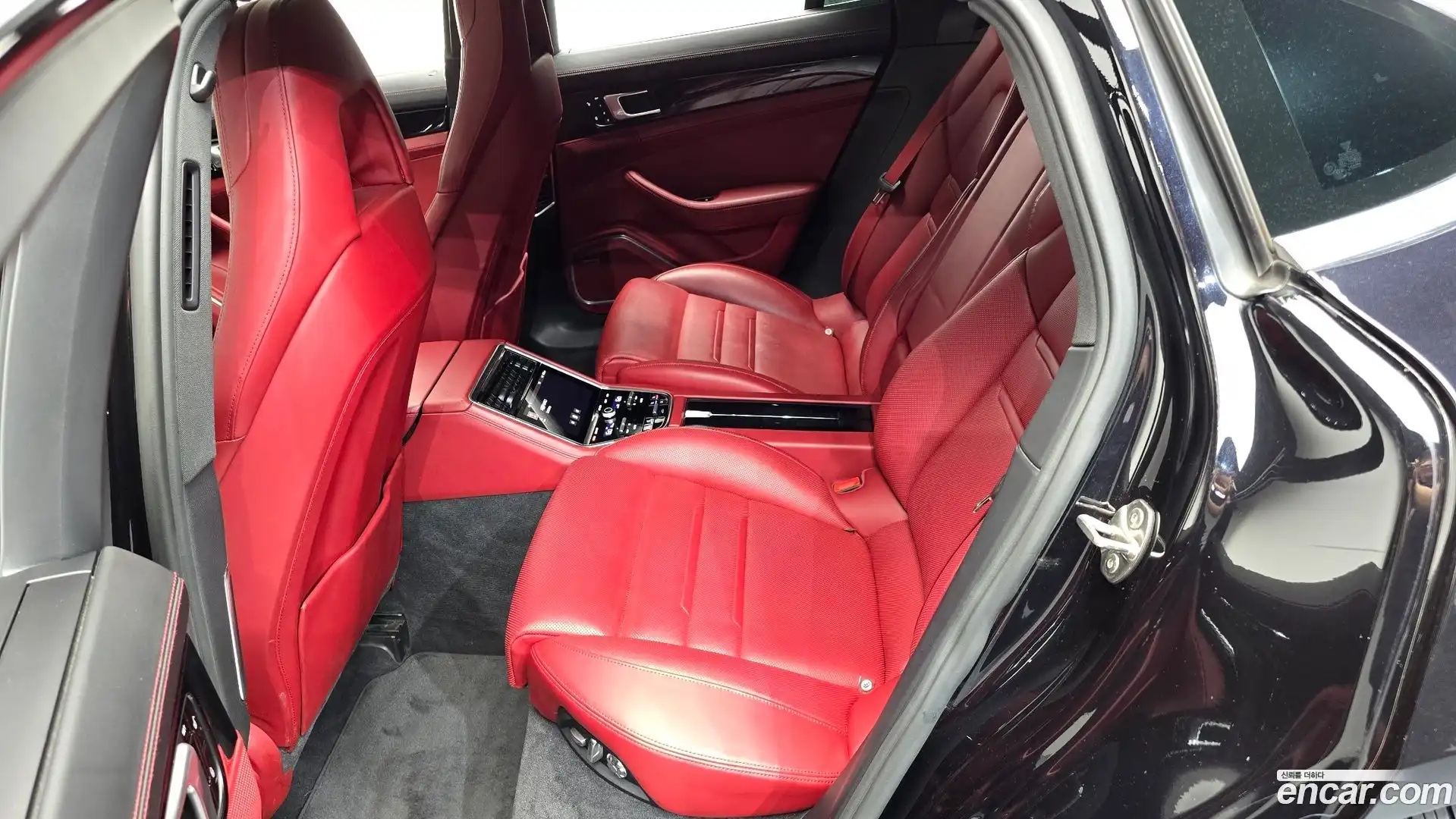 Panamera Porsche 2018.2-OPTION-016