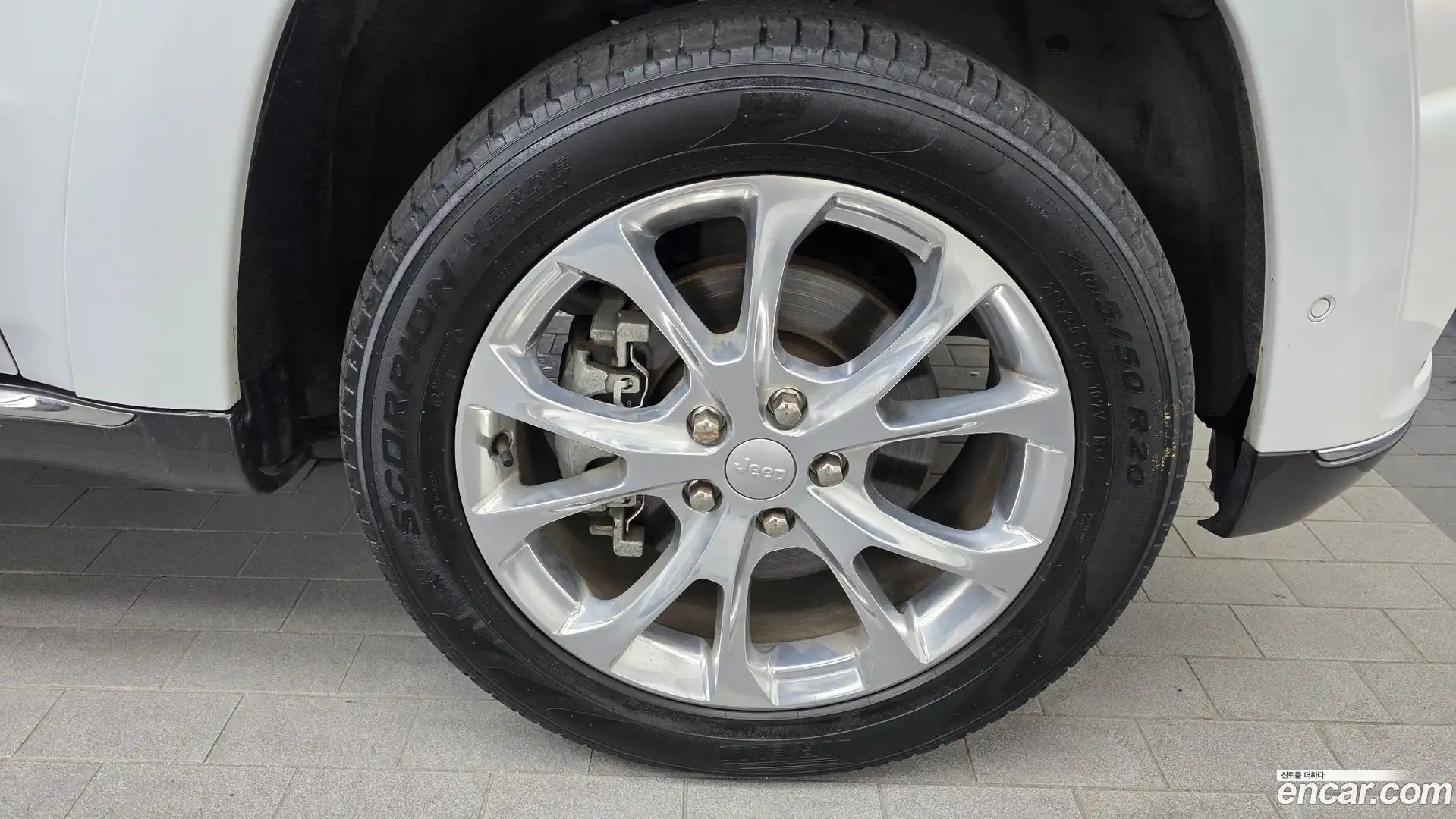 Cherokee Jeep 2020.11-OUTER-031