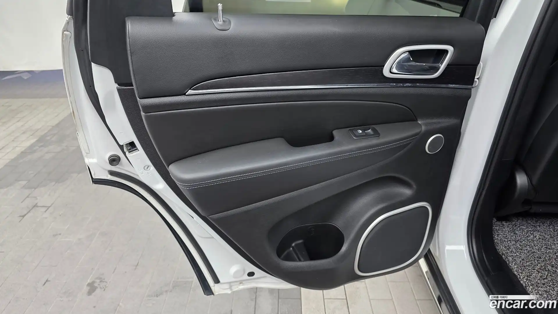 Cherokee Jeep 2020.11-INNER-035