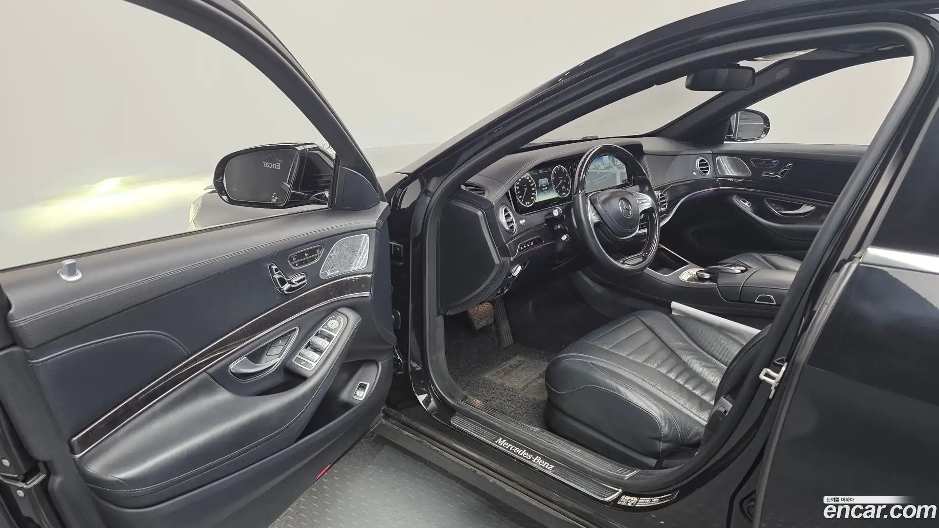 S-Class Mercedes-Benz 2017.2-INNER-010