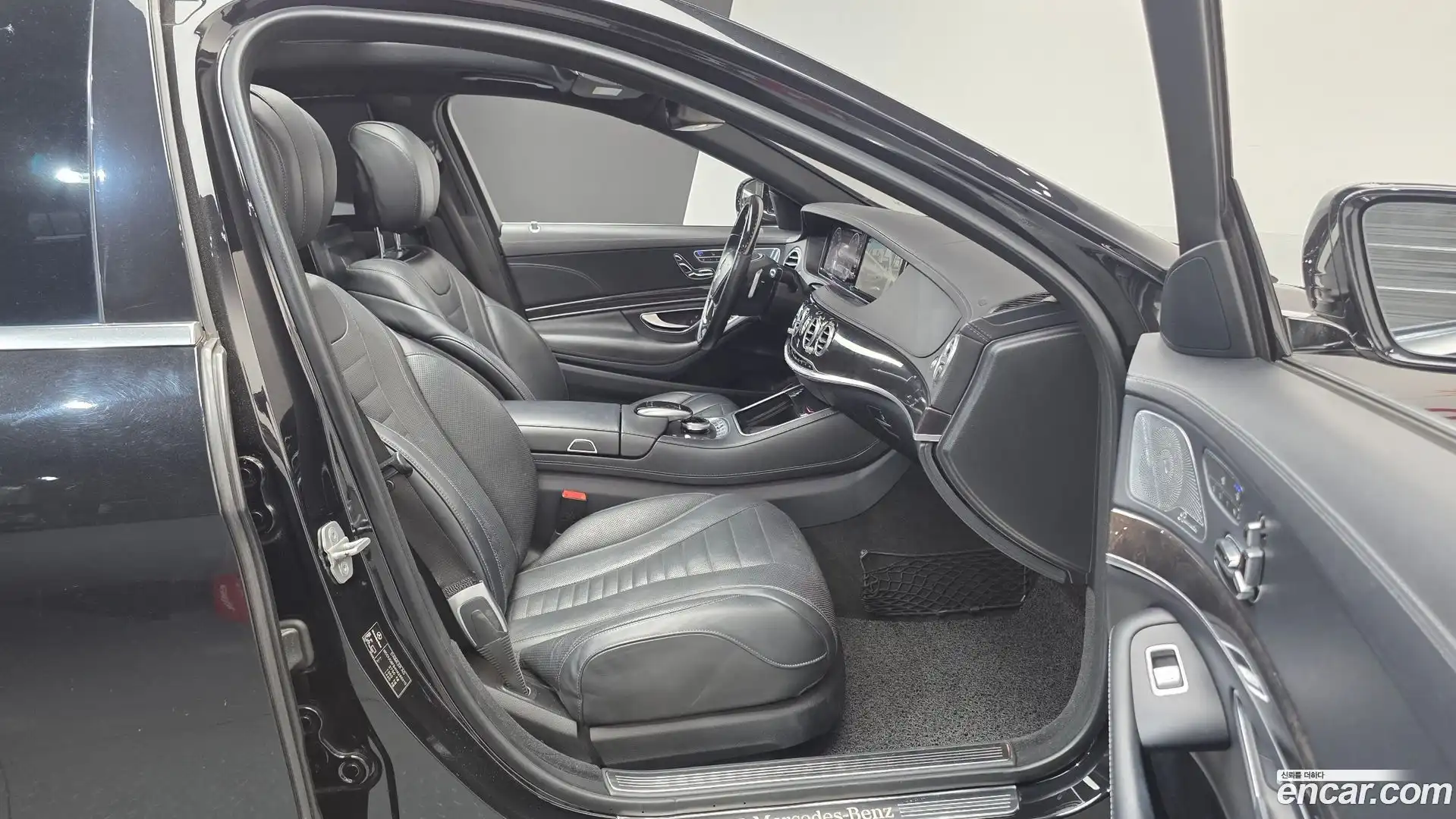 S-Class Mercedes-Benz 2017.2-OPTION-015