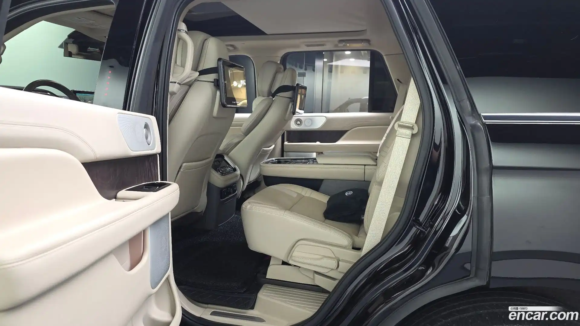 Navigator Lincoln 2021.5-INNER-036