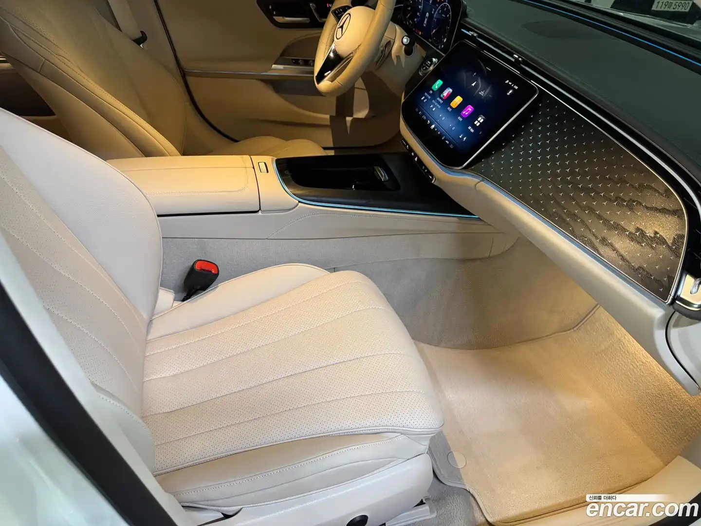 E-Class Mercedes-Benz 2024.4-OPTION-017