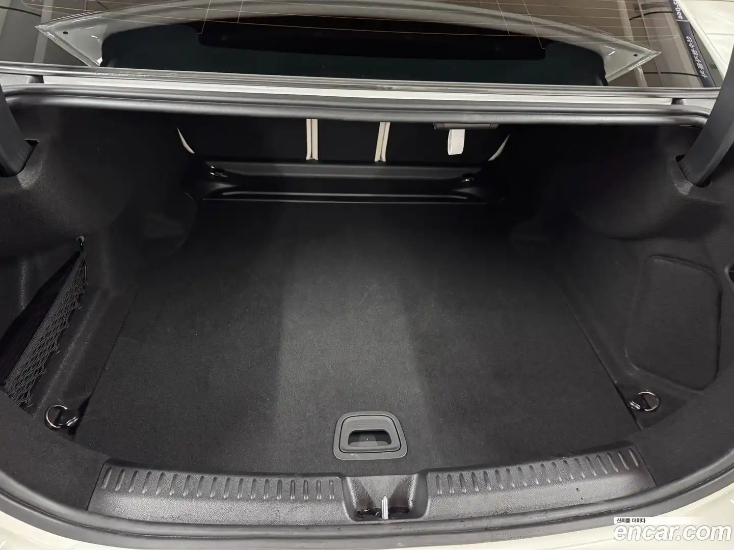 E-Class Mercedes-Benz 2024.4-OPTION-019
