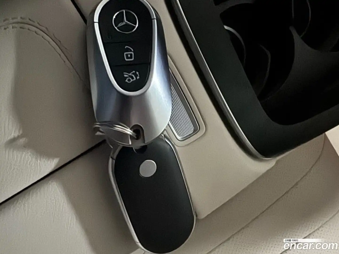 E-Class Mercedes-Benz 2024.4-OPTION-021