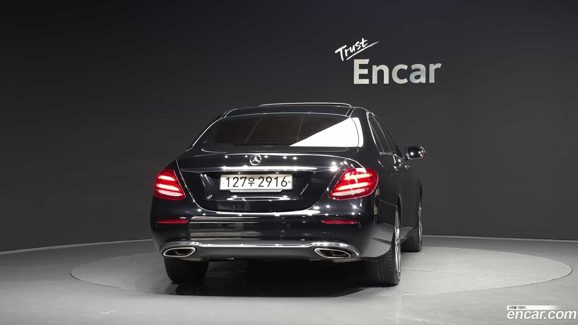 E-Class Mercedes-Benz 2019.0-OUTER-004