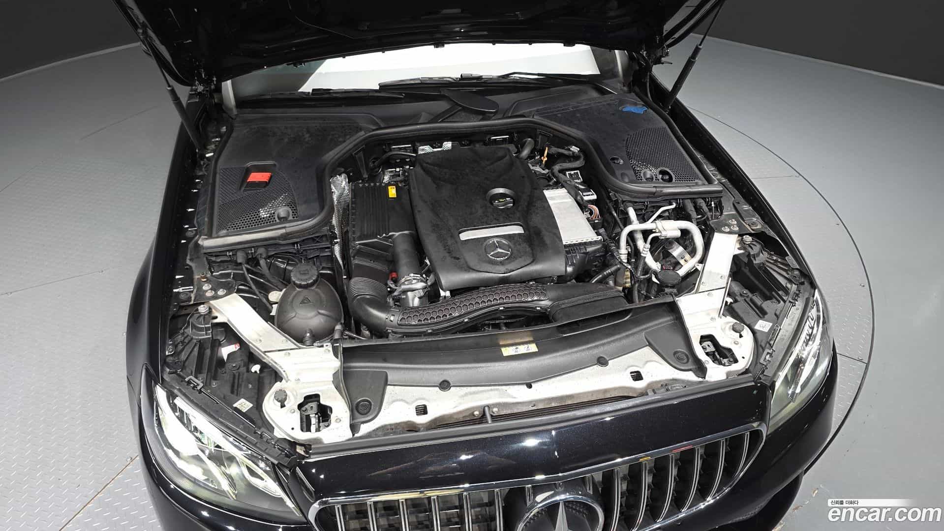 E-Class Mercedes-Benz 2019.0-OUTER-006