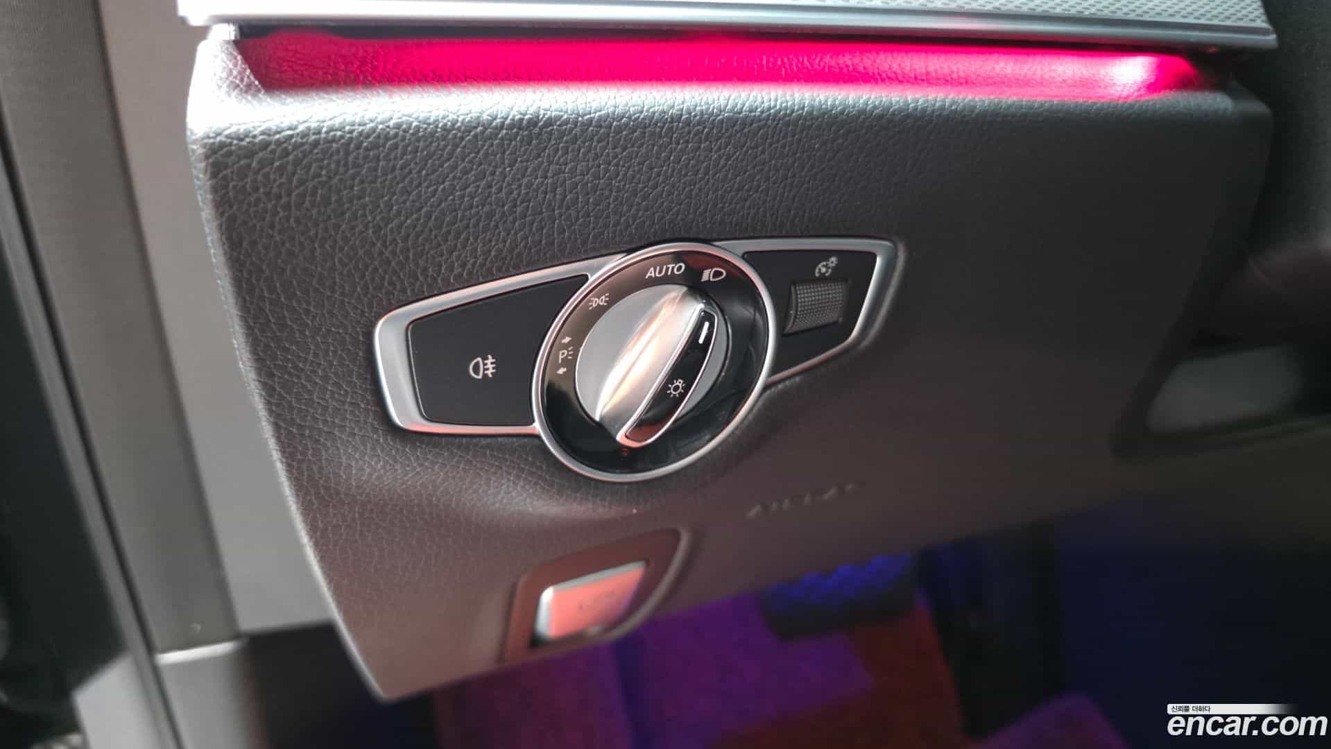 E-Class Mercedes-Benz 2019.0-OPTION-023