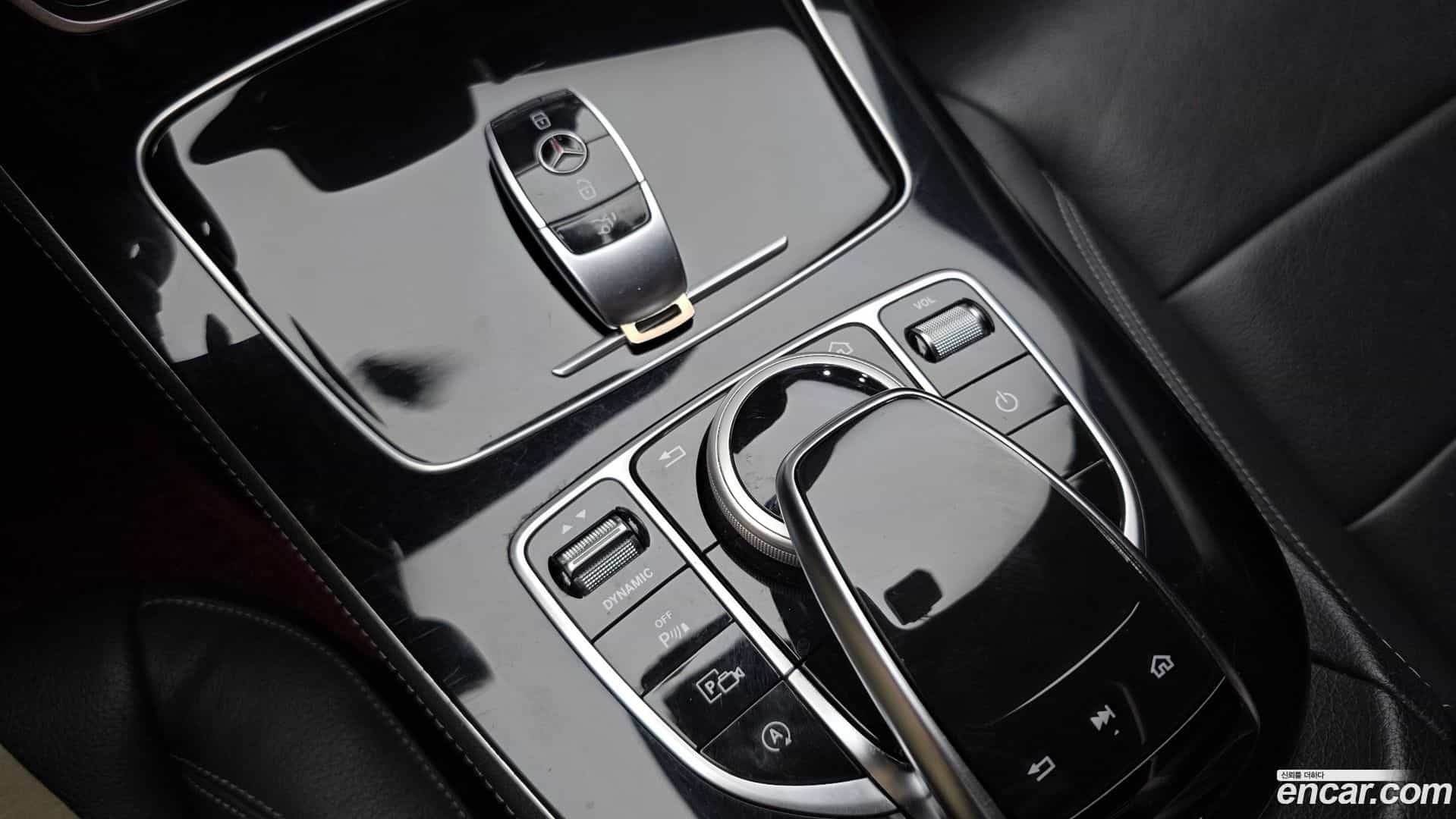 E-Class Mercedes-Benz 2019.0-OPTION-024