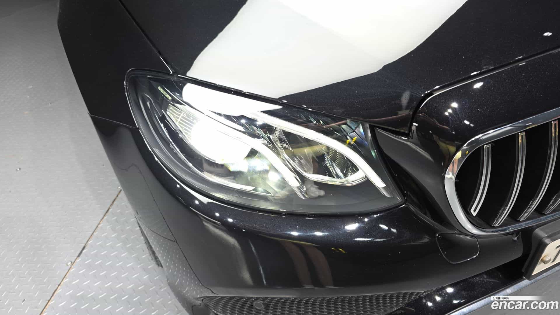 E-Class Mercedes-Benz 2019.0-OUTER-032