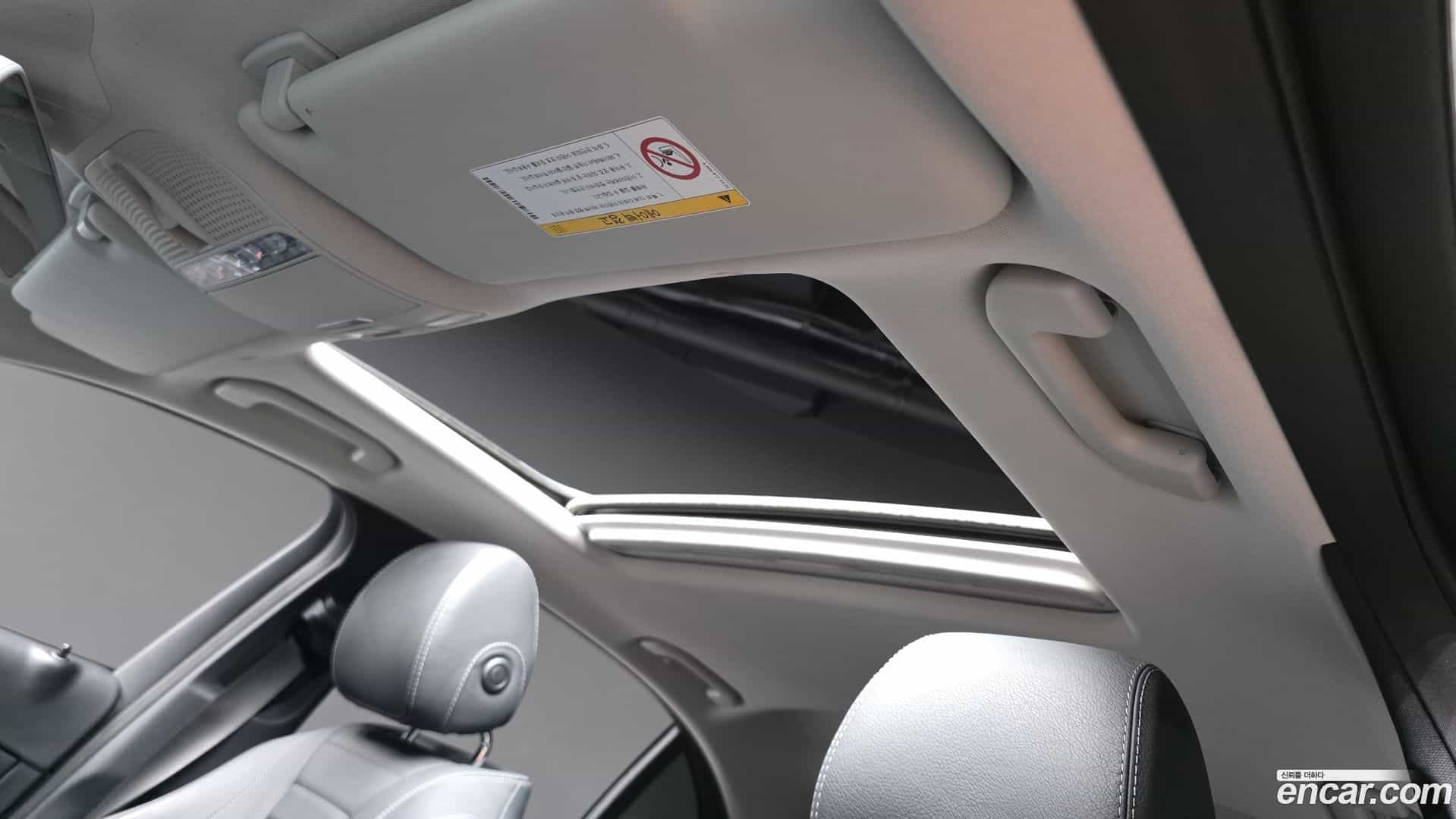 E-Class Mercedes-Benz 2019.0-OPTION-043
