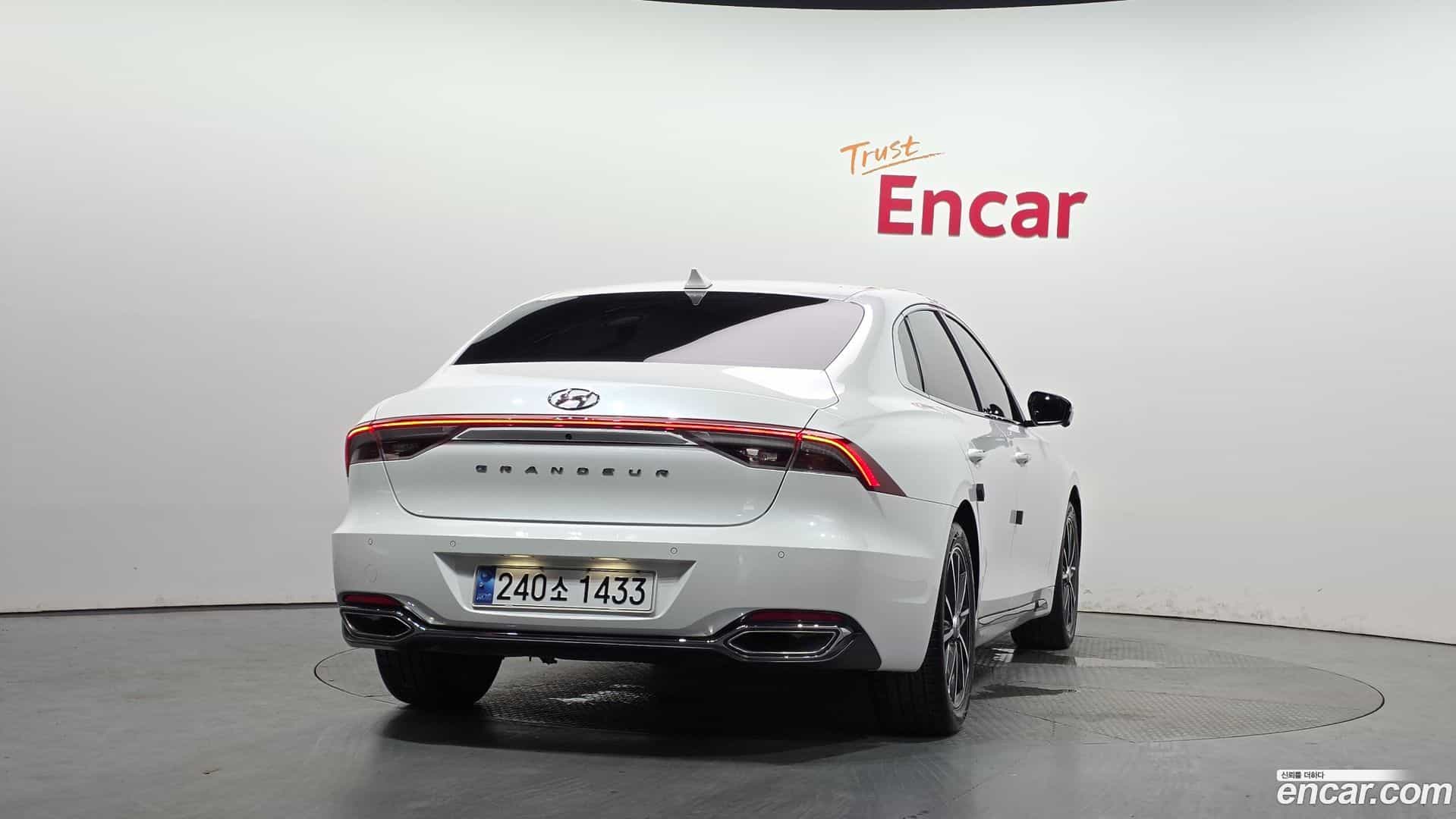 Grandeur Hyundai 2022.2-OUTER-004
