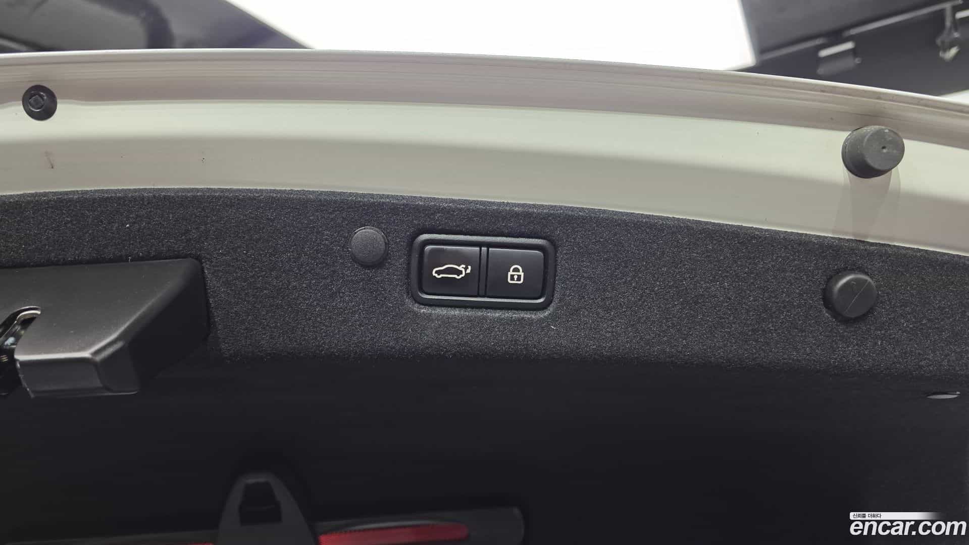 Grandeur Hyundai 2022.2-OPTION-021