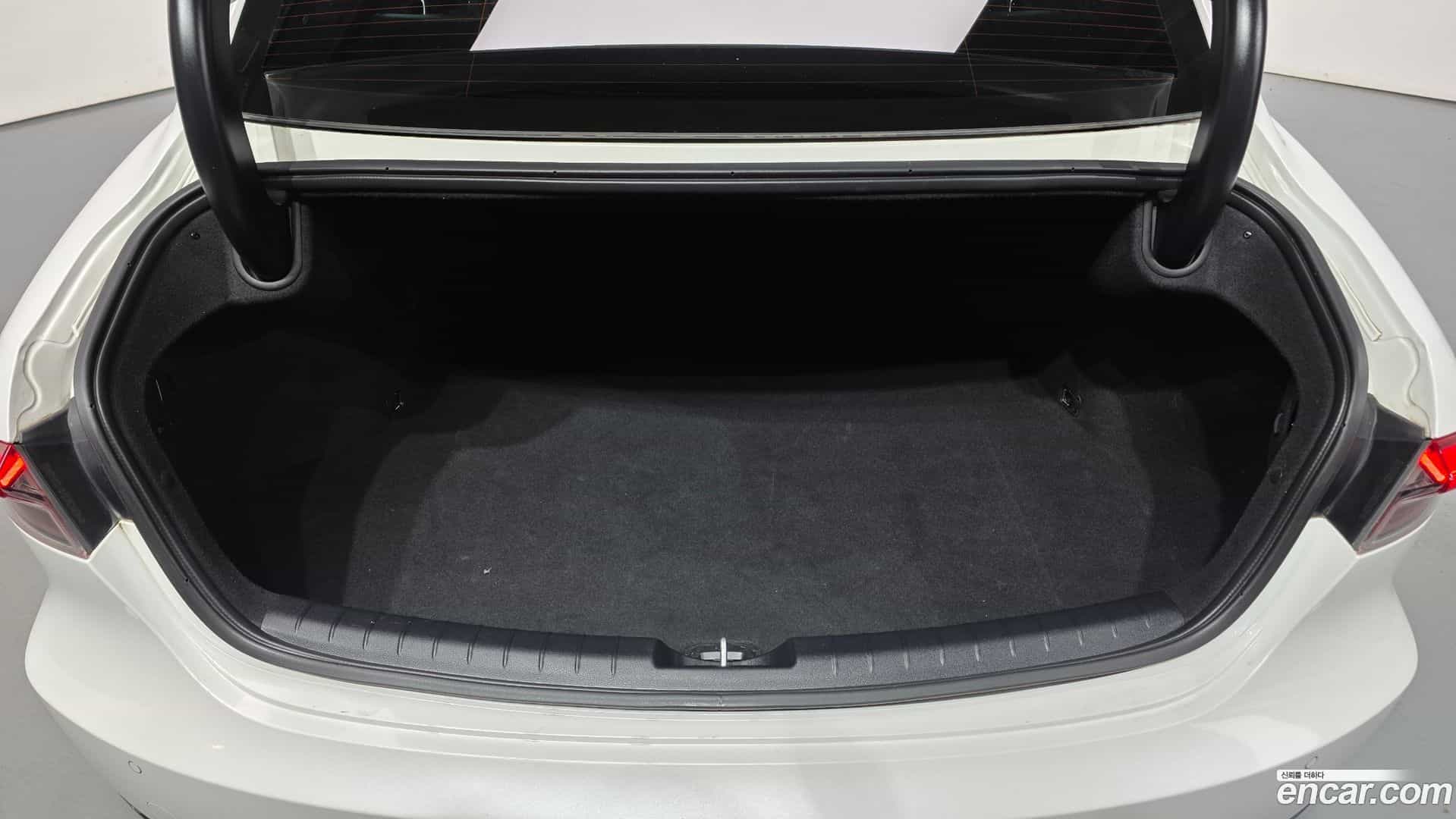 Grandeur Hyundai 2022.2-OPTION-022