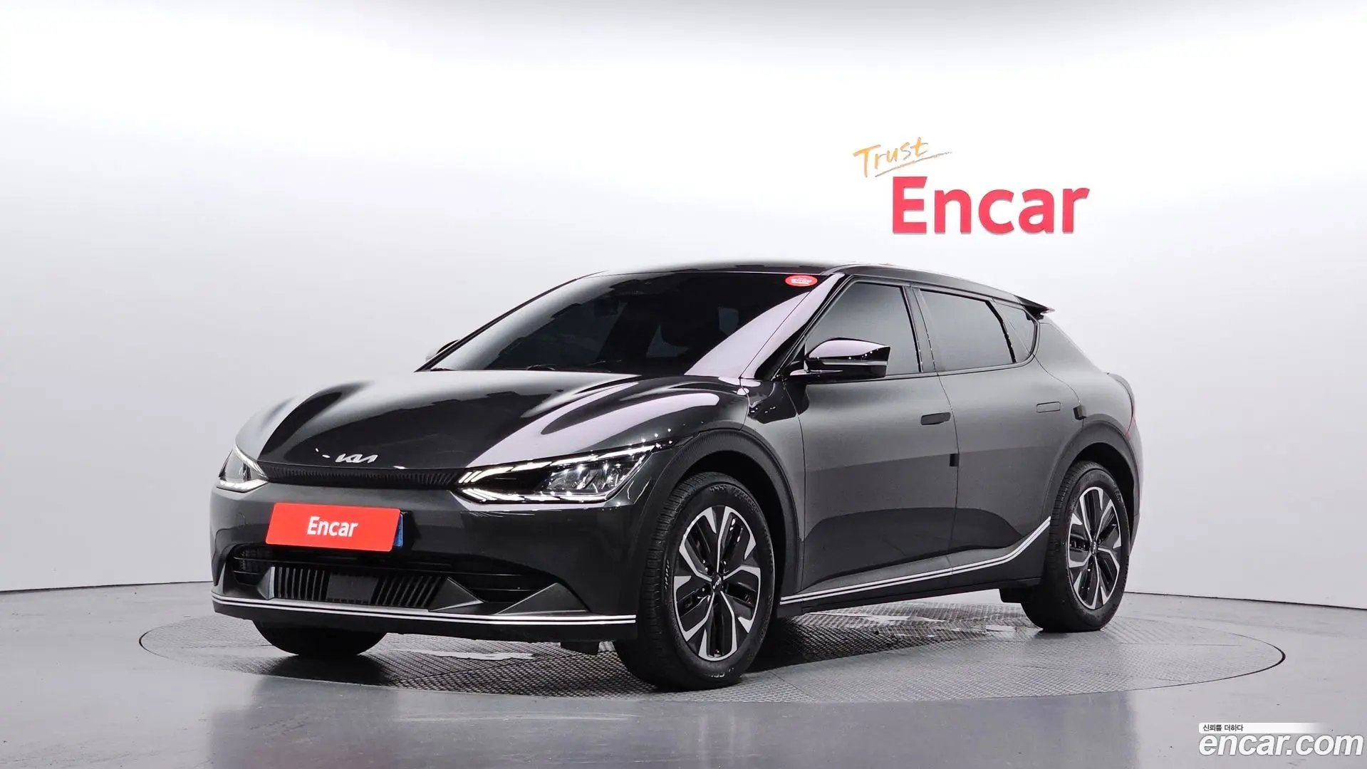 Main__Slider__Photo:EV6 Kia 2022.6-0