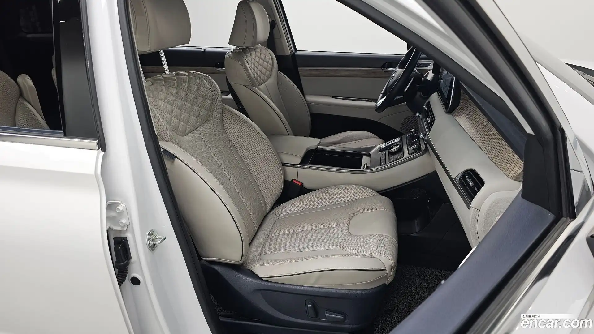 Palisade Hyundai 2019.4-INNER-036