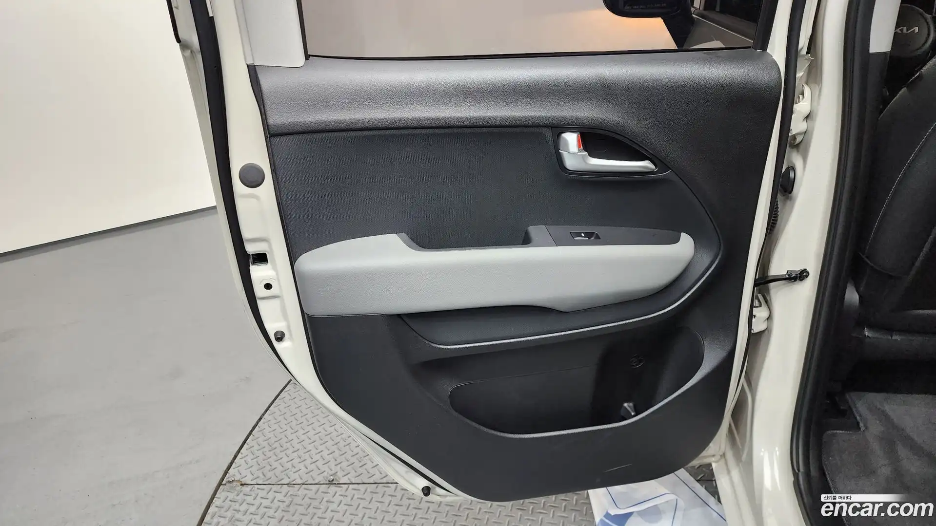 RAY Kia 2025.10-INNER-035