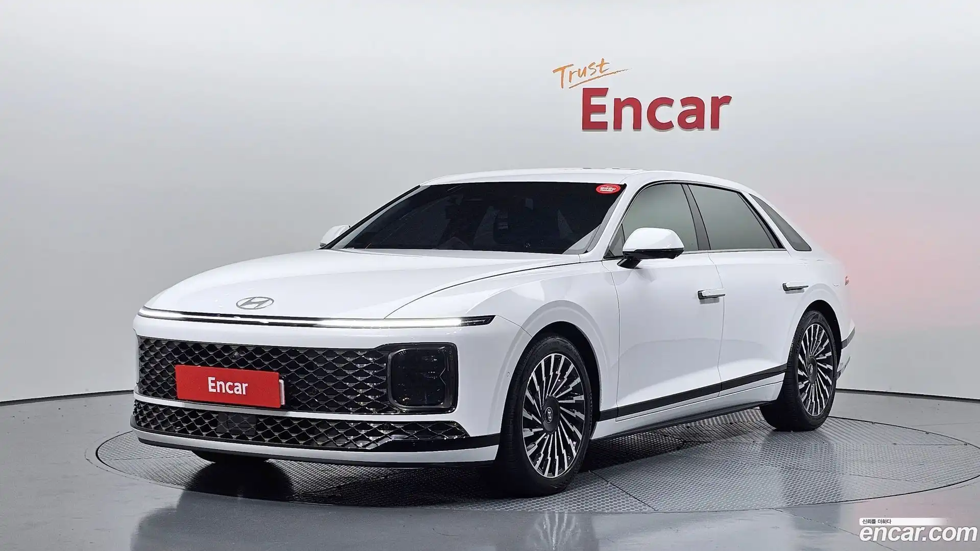Grandeur Hyundai 2024.0-OUTER-001