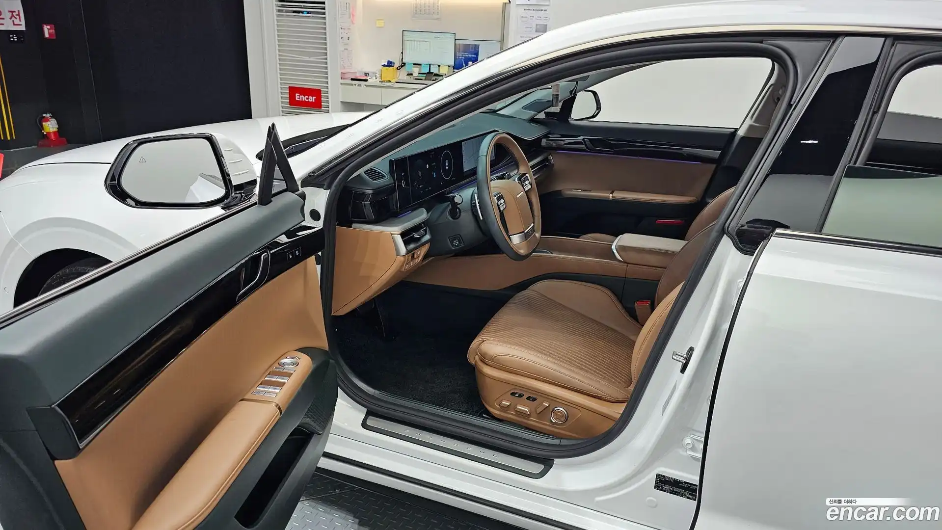Grandeur Hyundai 2024.0-INNER-010